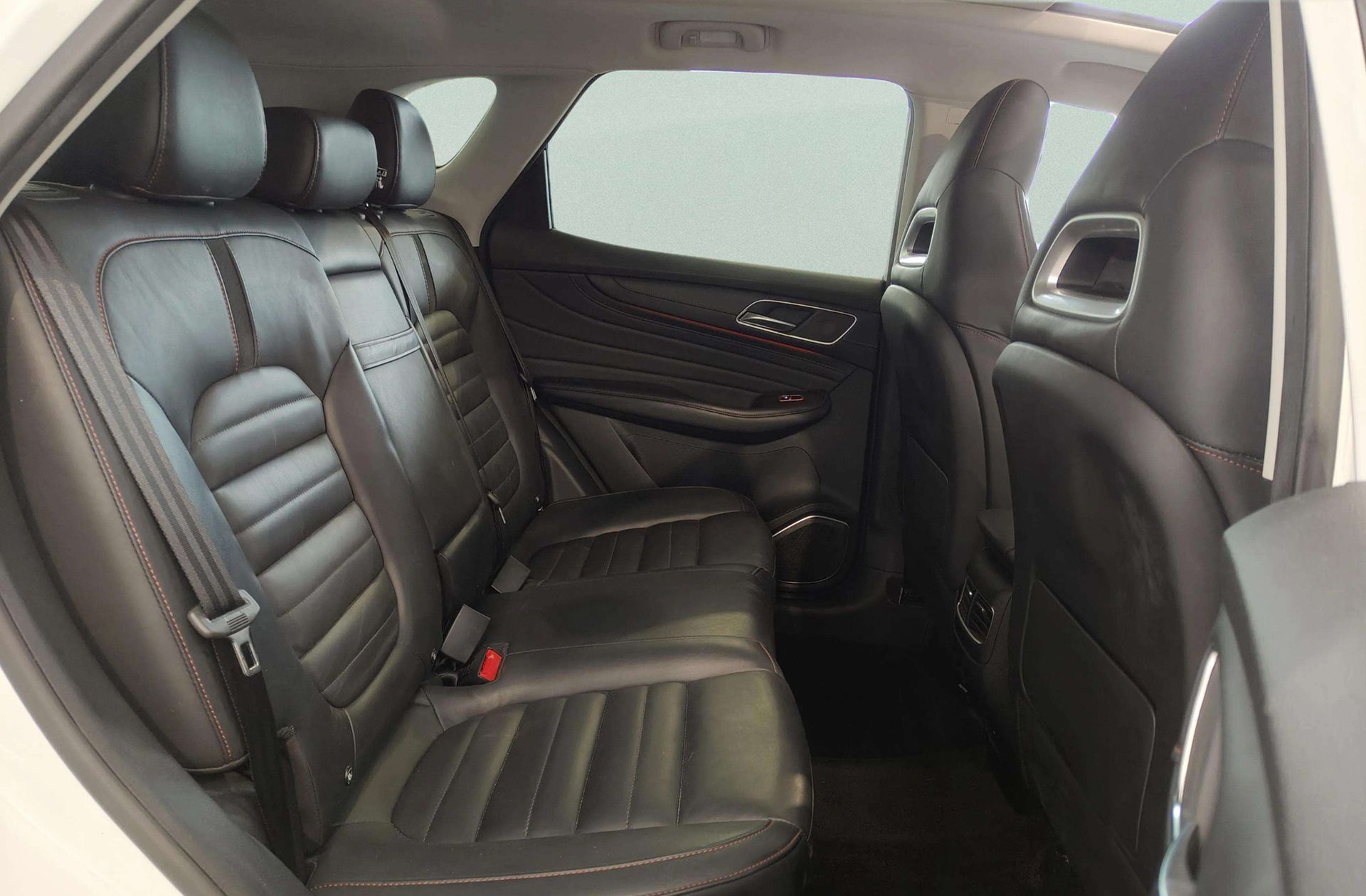 MG HS 1.5 Turbo GDI Luxury DCT - foto 18
