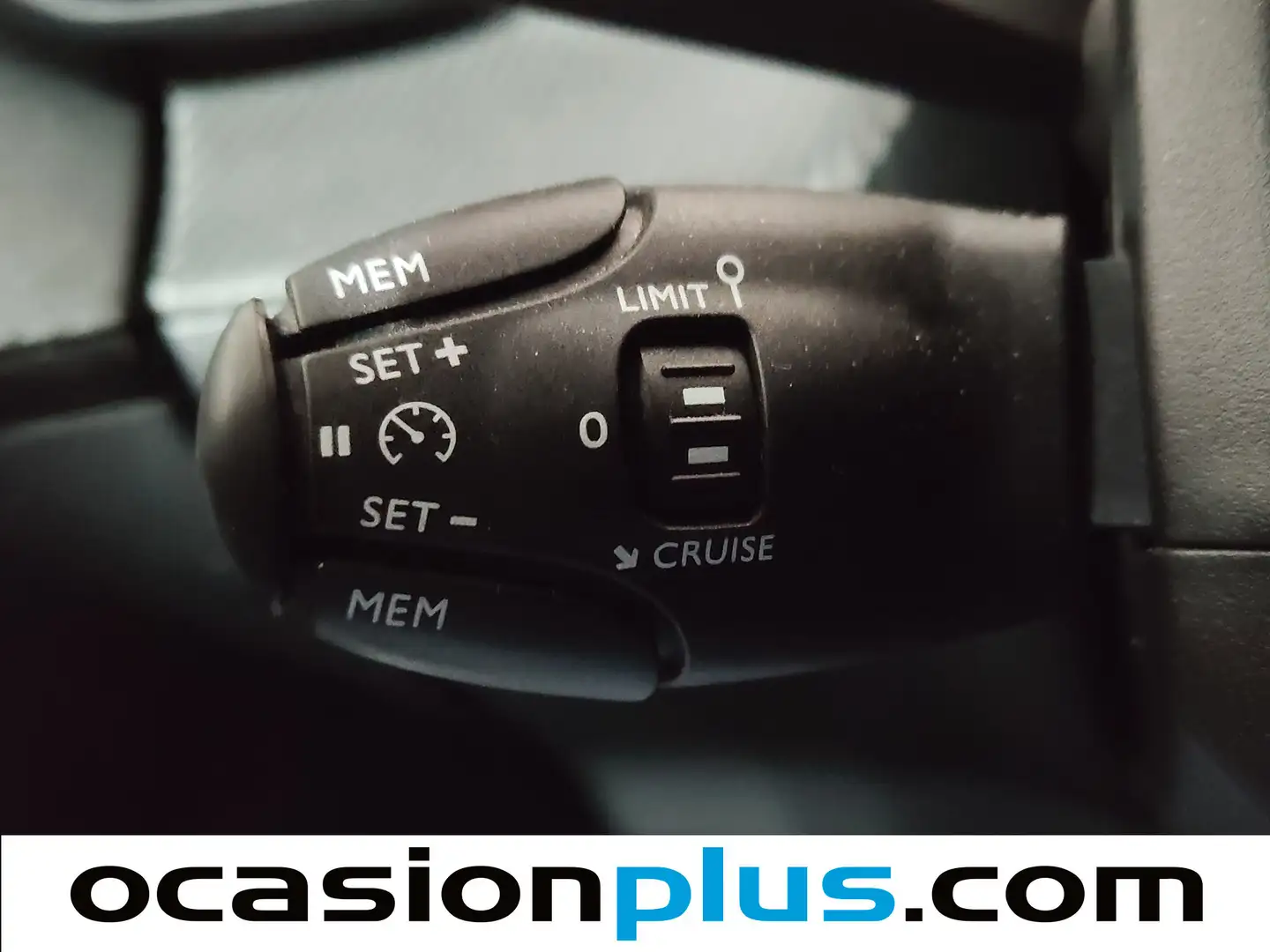 Foto Peugeot 2008 Peugeot 2008 PureTech 100 S&S Allure Pack (100 CV)