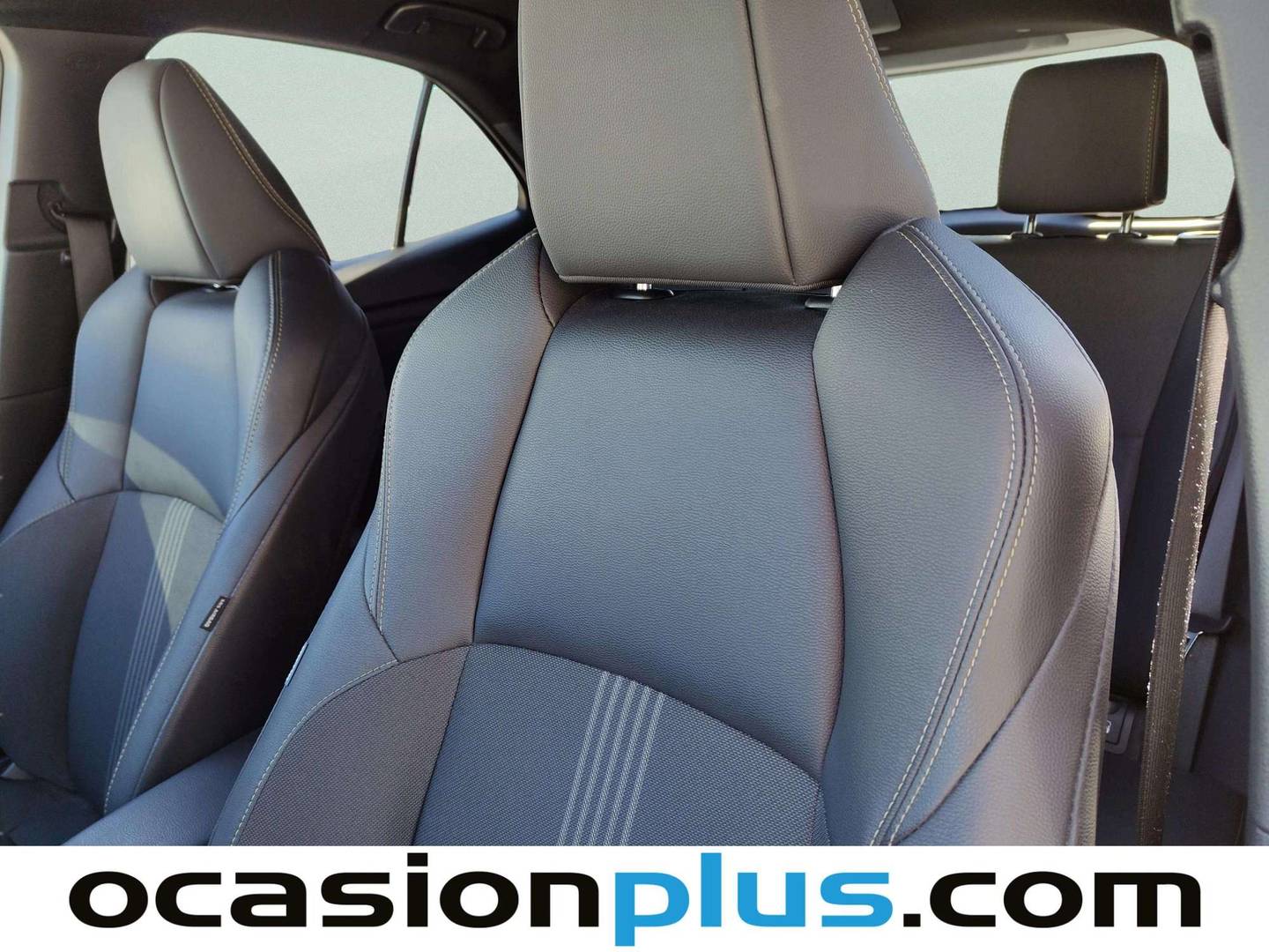 Extras y acabados del Toyota Yaris Cross Toyota Yaris Cross 120H Adventure (116 CV)