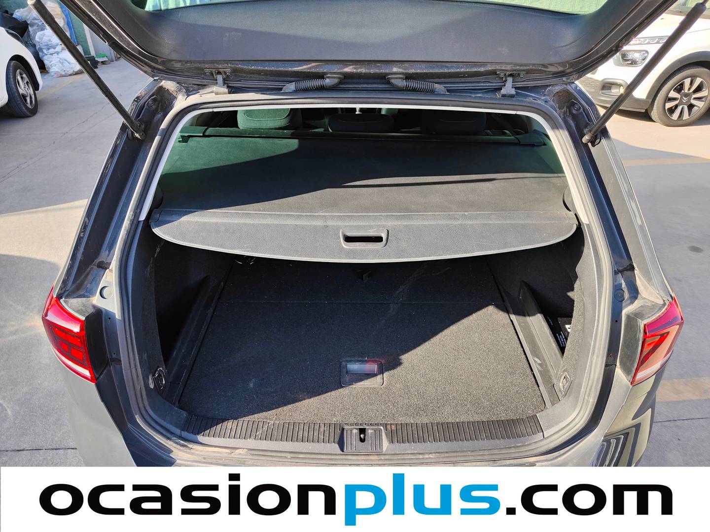 Fotos maletero Volkswagen Passat Volkswagen Passat Variant Executive 1.5 TSI (150 CV) DSG