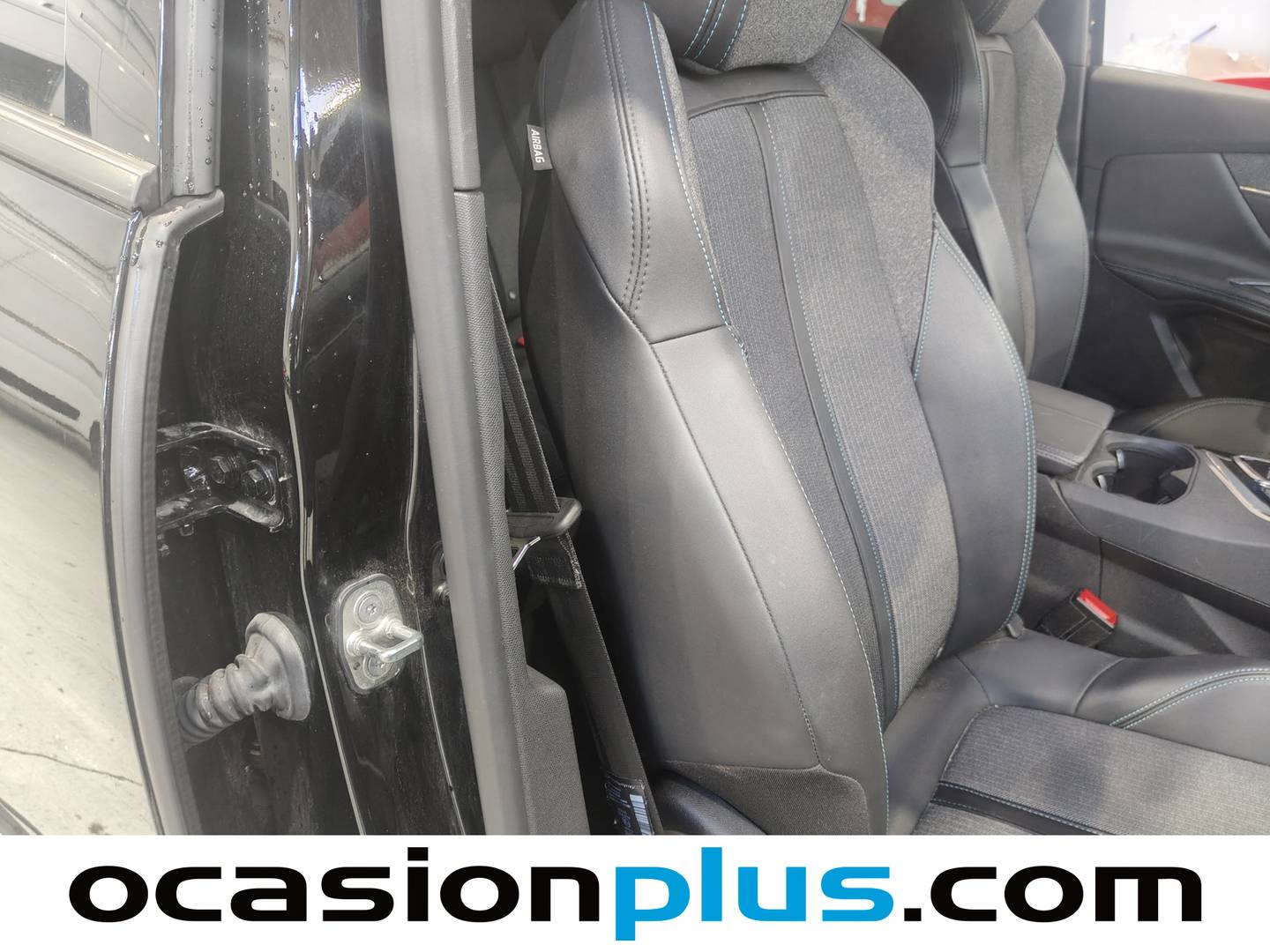 Foto Peugeot 3008 Hybrid Peugeot 3008 Hybrid 300 Allure Pack e-EAT8 (300 CV)