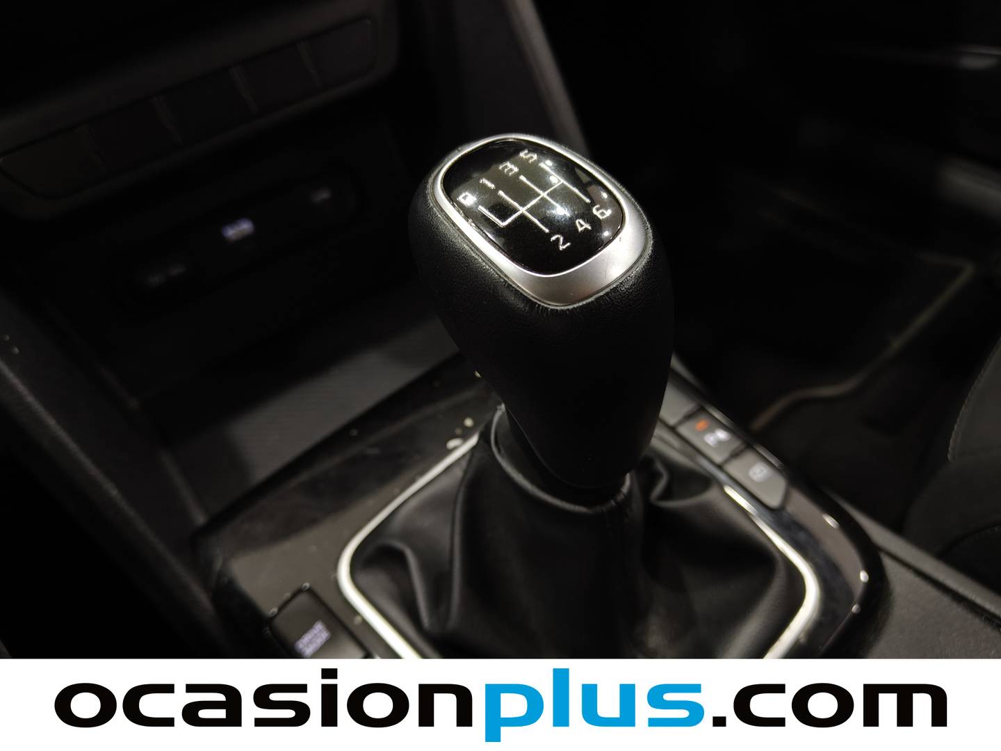 Foto KIA Sportage Kia Sportage 1.6 CRDi MHEV Business 4x2  (136 CV)