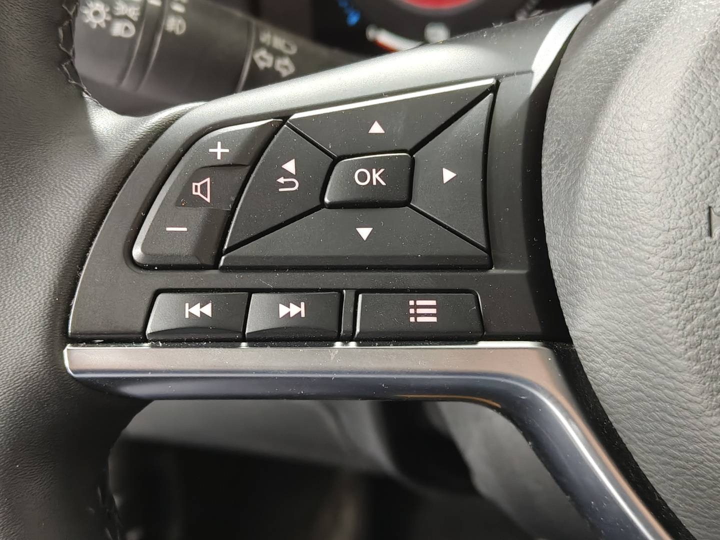 Foto Nissan JUKE Nissan Juke 1.6 Hybrid N-Connecta Auto (143 CV)