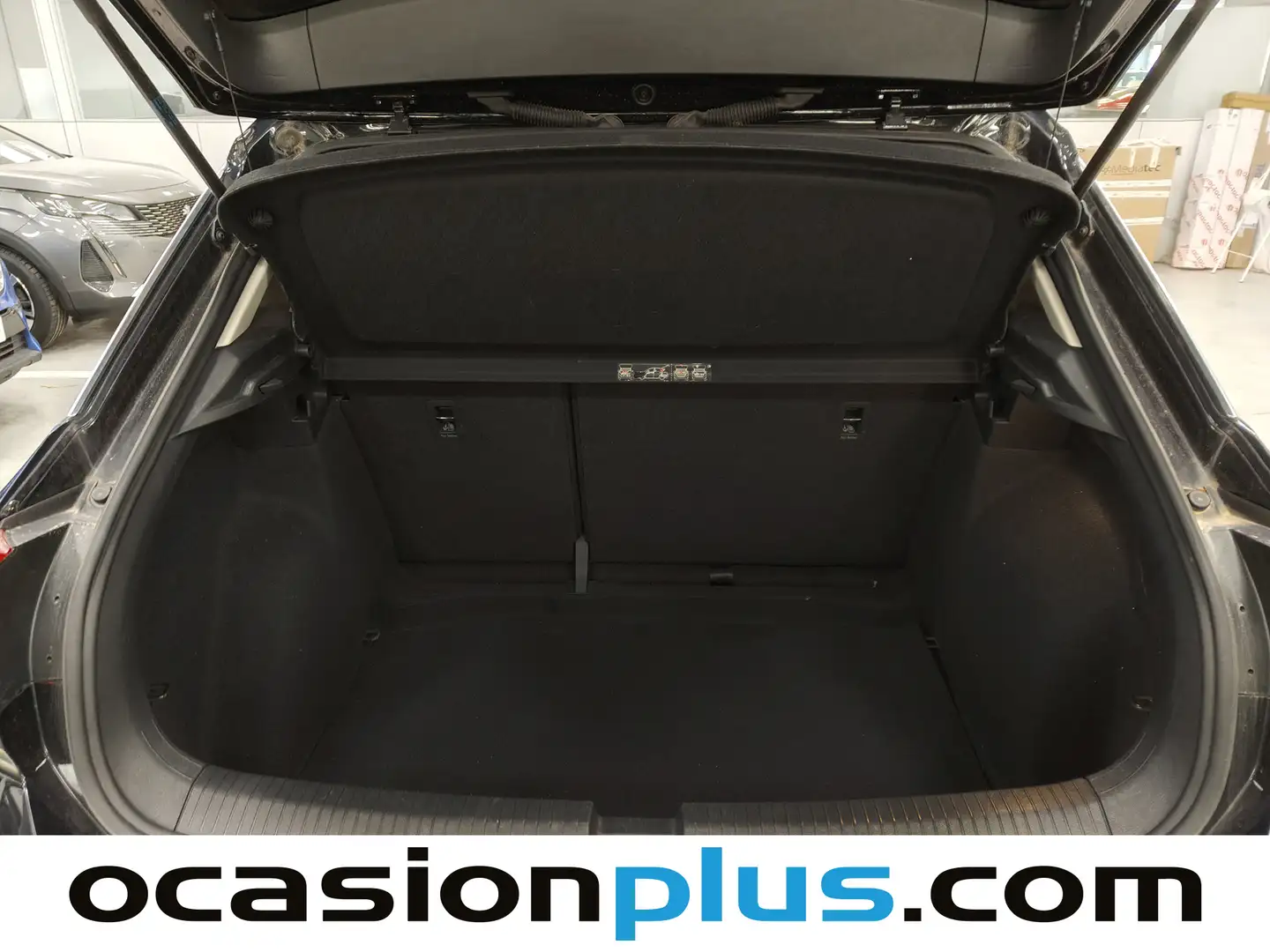 Foto Volkswagen T-Roc Volkswagen T-Roc Edition 1.0 TSI (110 CV)