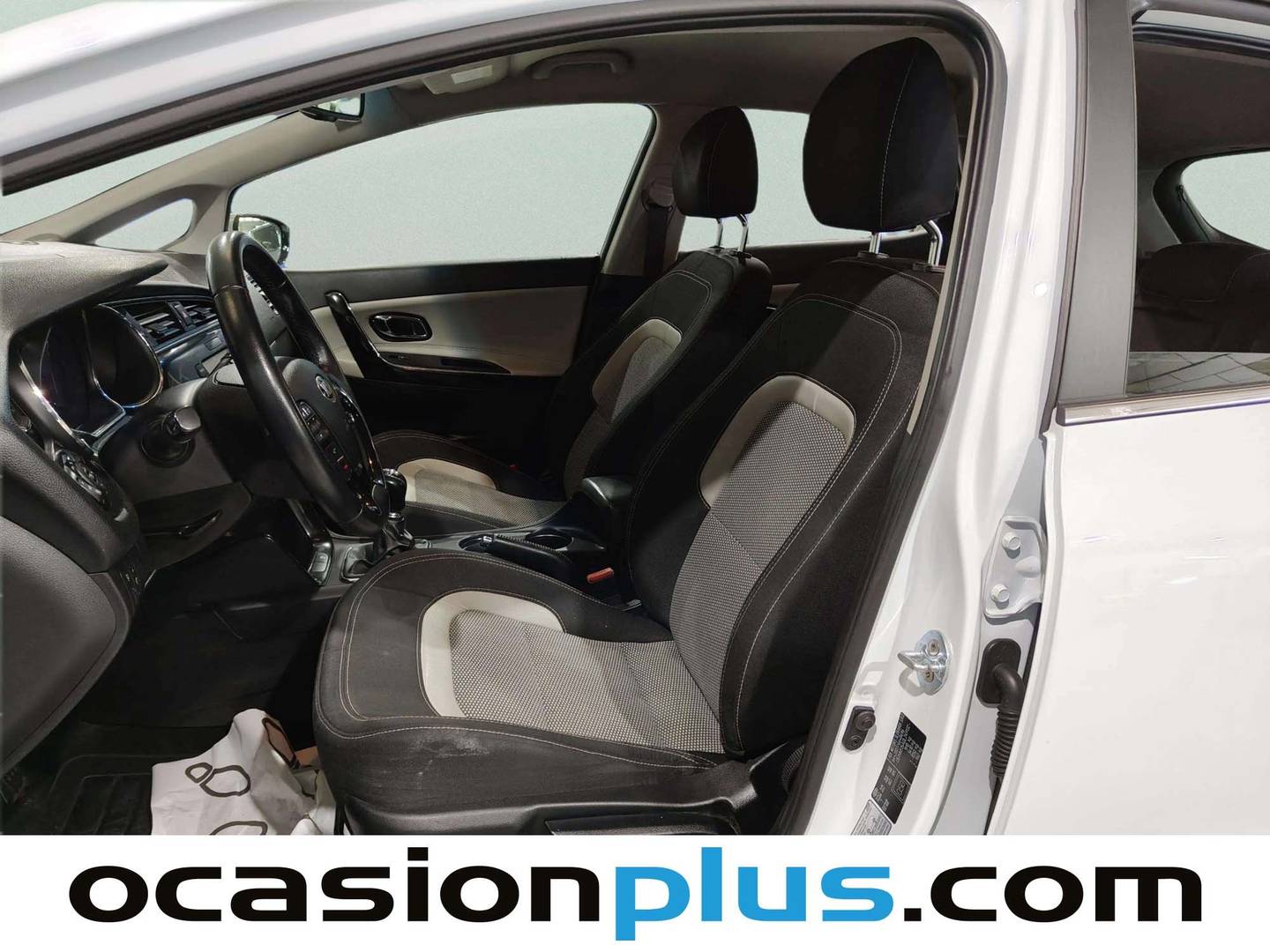 Foto KIA Ceed Kia Ceed 1.4 CRDi WGT x-Tech16  (90 CV)