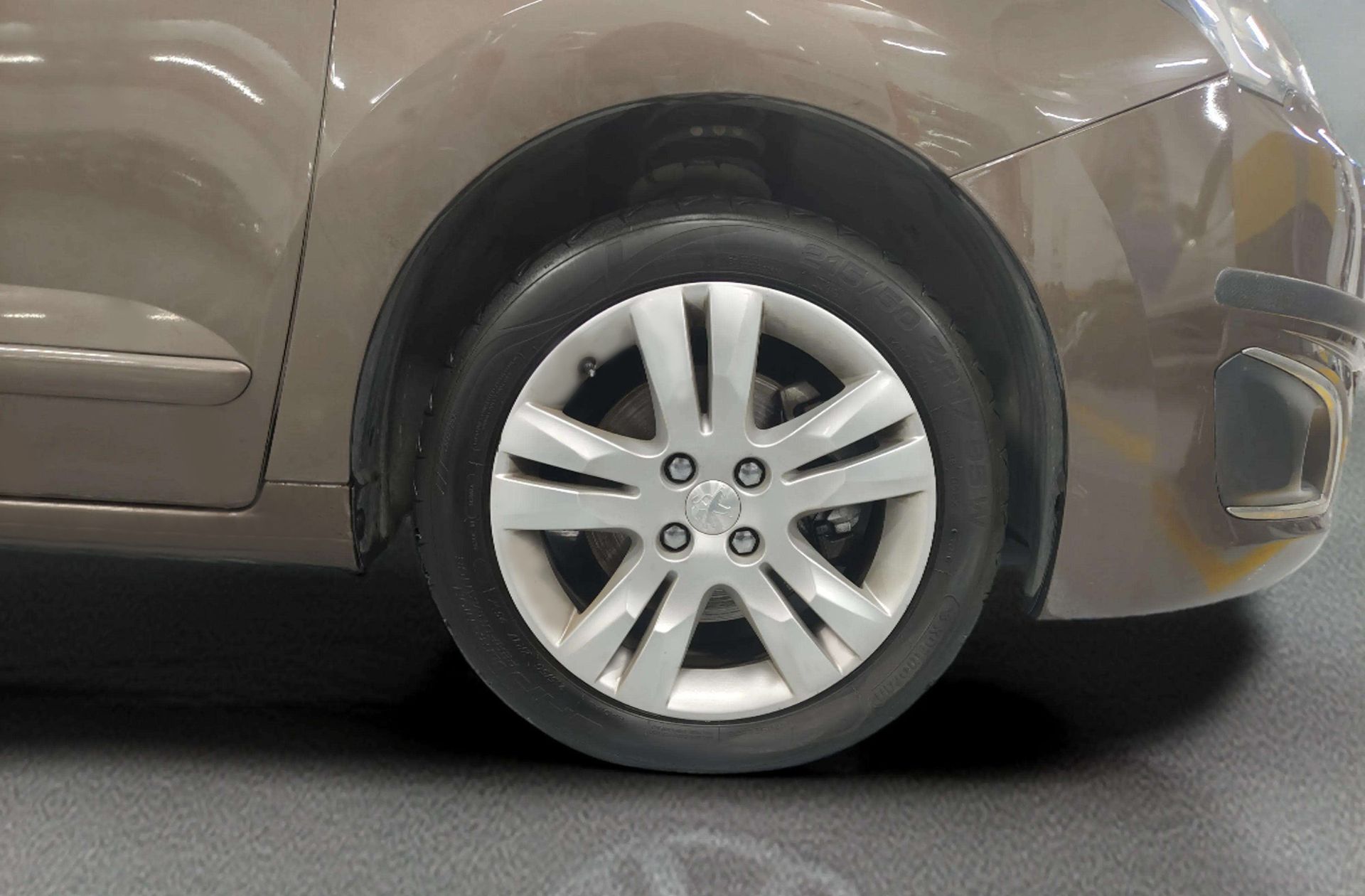 Peugeot 5008 1.2 PureTech Style 7 plazas - foto 24