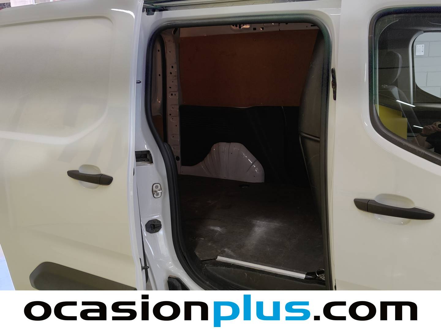 Foto asientos delanteros Opel Combo Opel Combo Cargo Cargo 1.5 Diesel L 1000kg (102 CV)