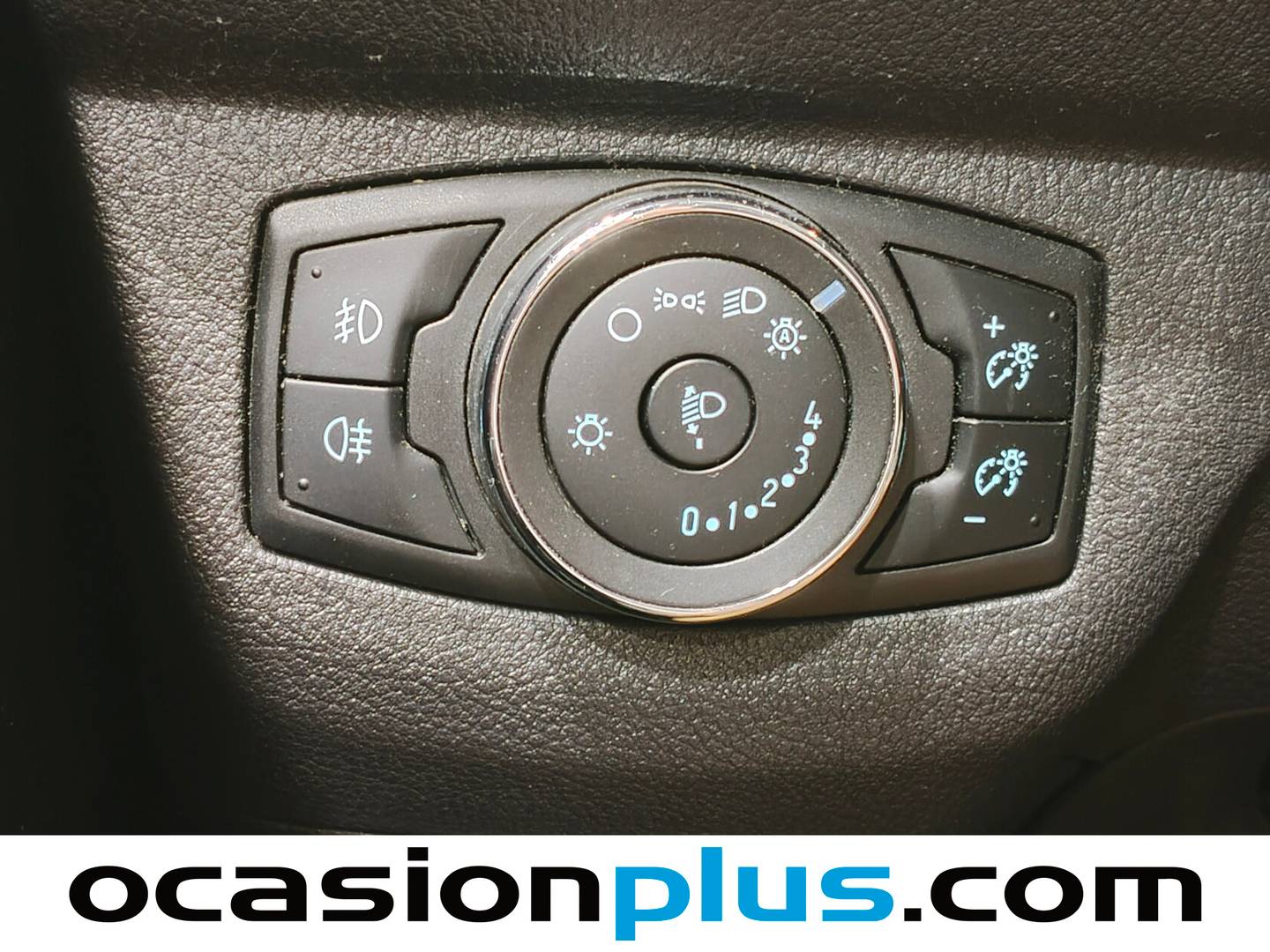 Extras y acabados del Ford Tourneo Courier Ford Tourneo Courier 1.0 EcoBoost Titanium (100 CV)