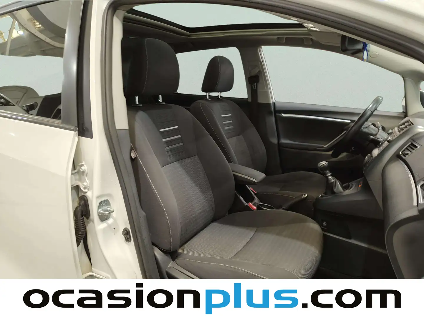 Foto Toyota Verso Toyota Verso 130 Business 7 Plazas (132 CV)