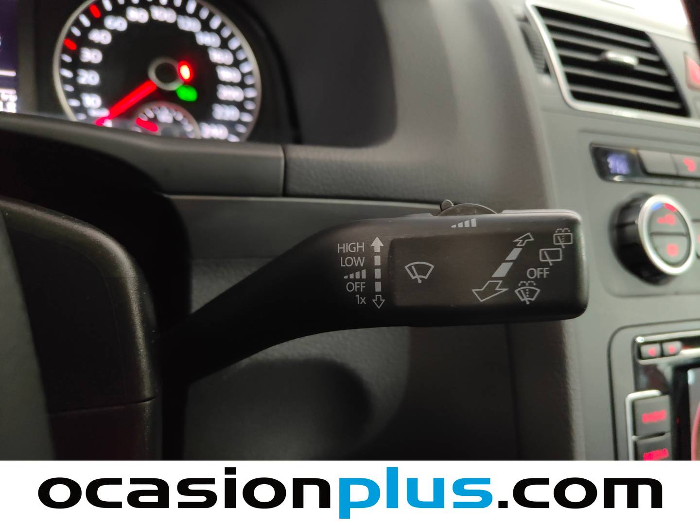 Foto Volkswagen Touran Volkswagen Touran Advance 1.6 TDI BMT (105 CV) DSG 7 PLAZAS