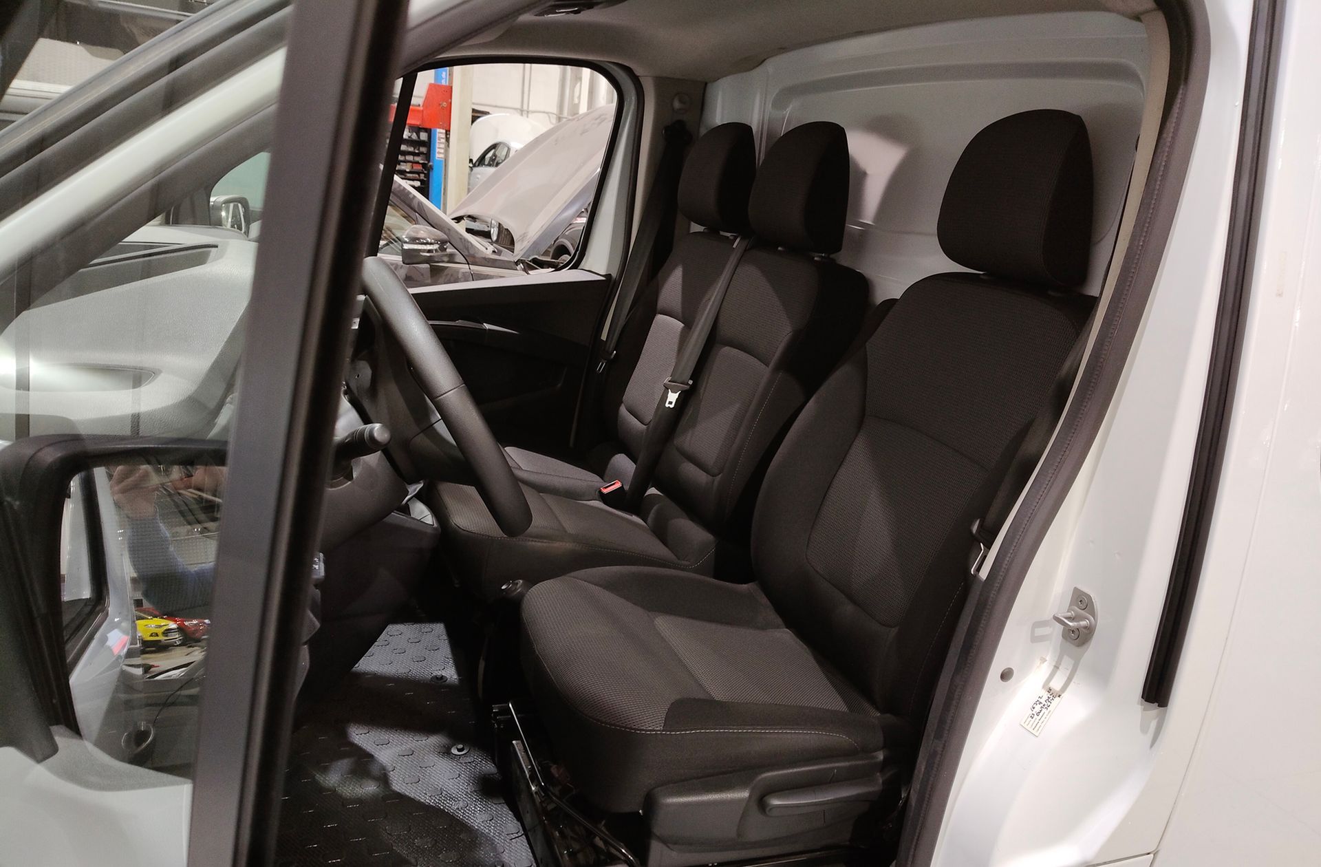 Renault Trafic Furgon Furgon L1H1 Blue dCi - foto 10