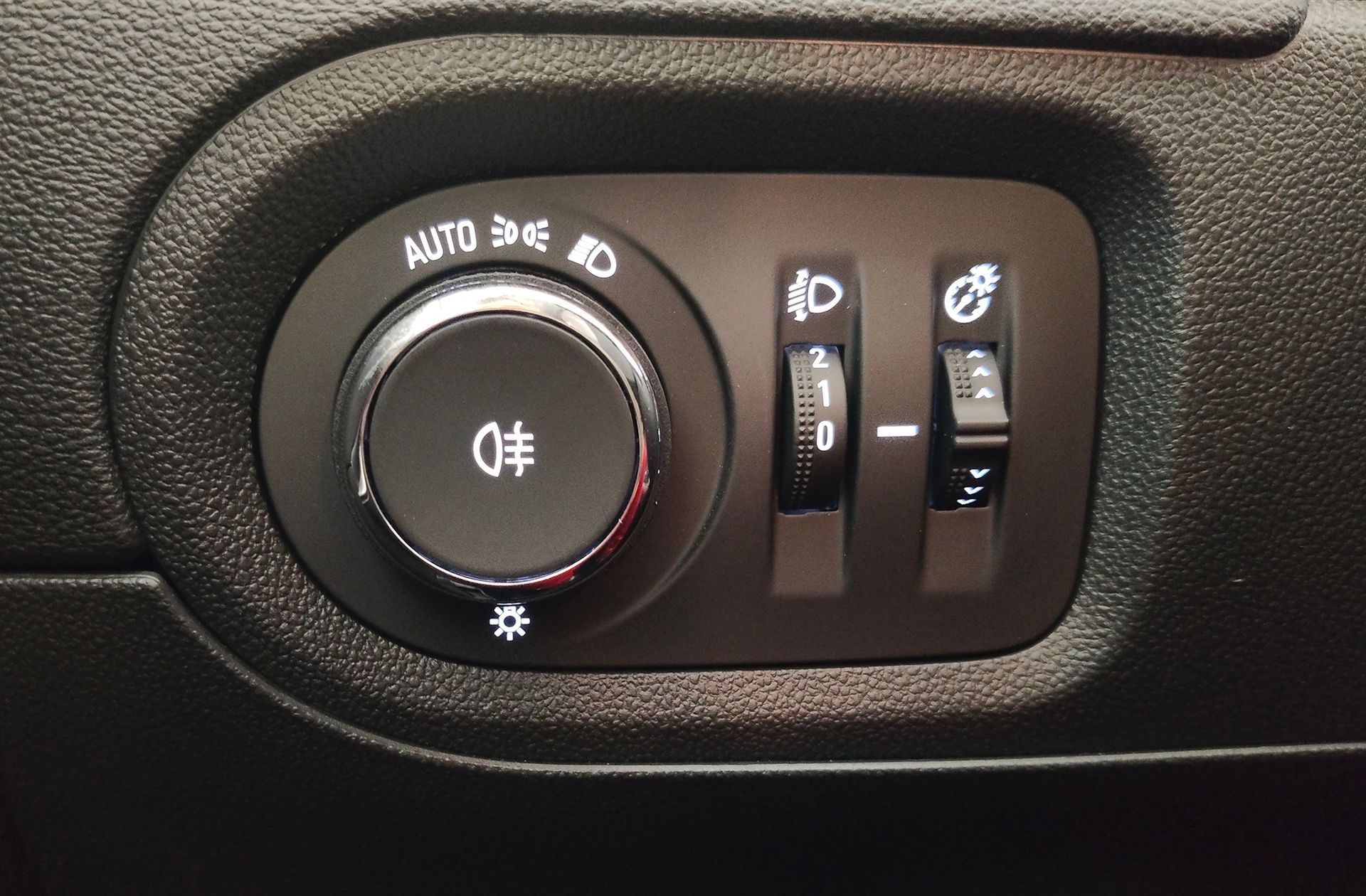 Opel Grandland 1.2 Turbo XHT GS - foto 12