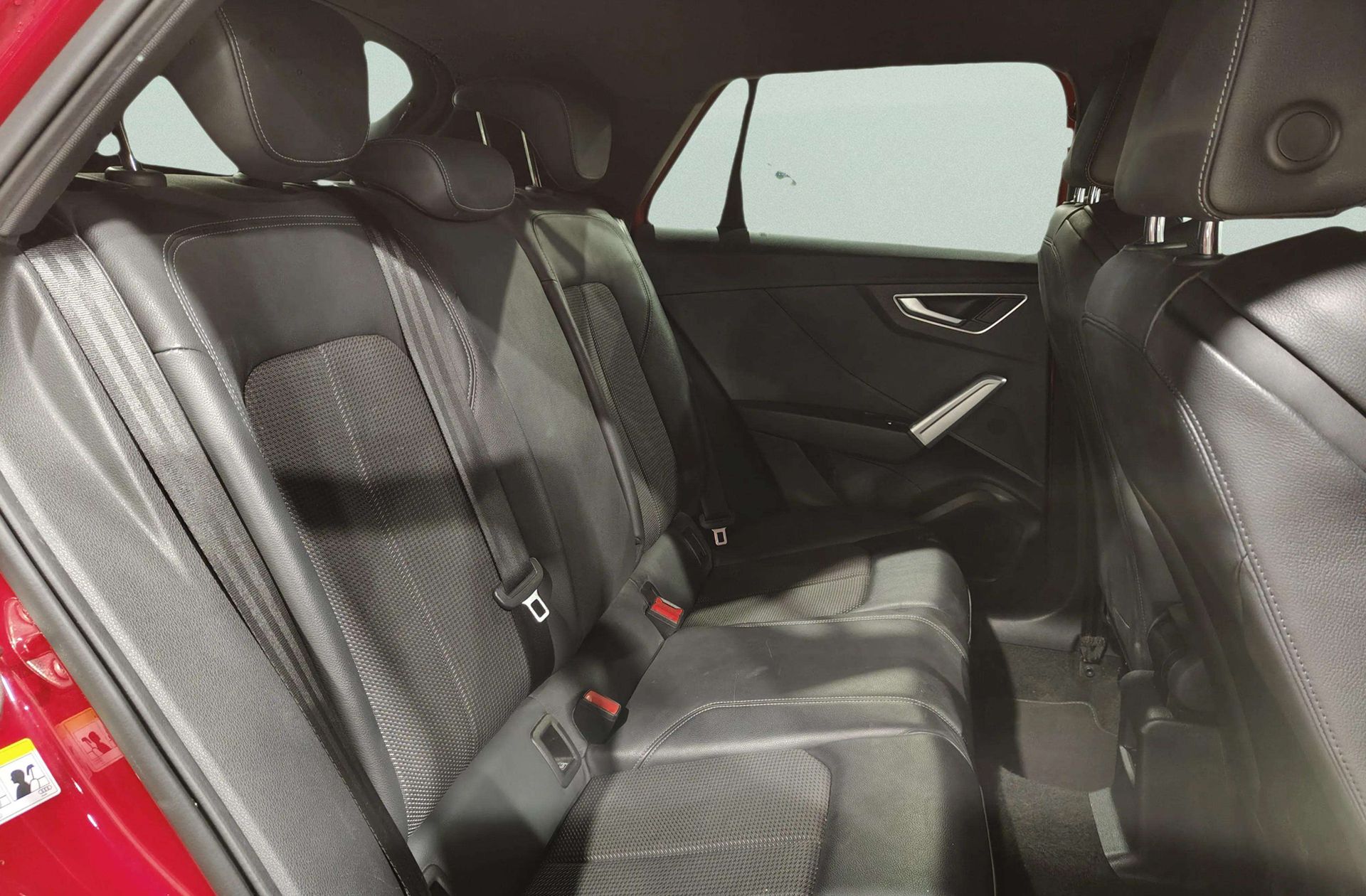 Audi Q2 Adrenalin 30 TDI S tronic Pack S-Line - foto 19