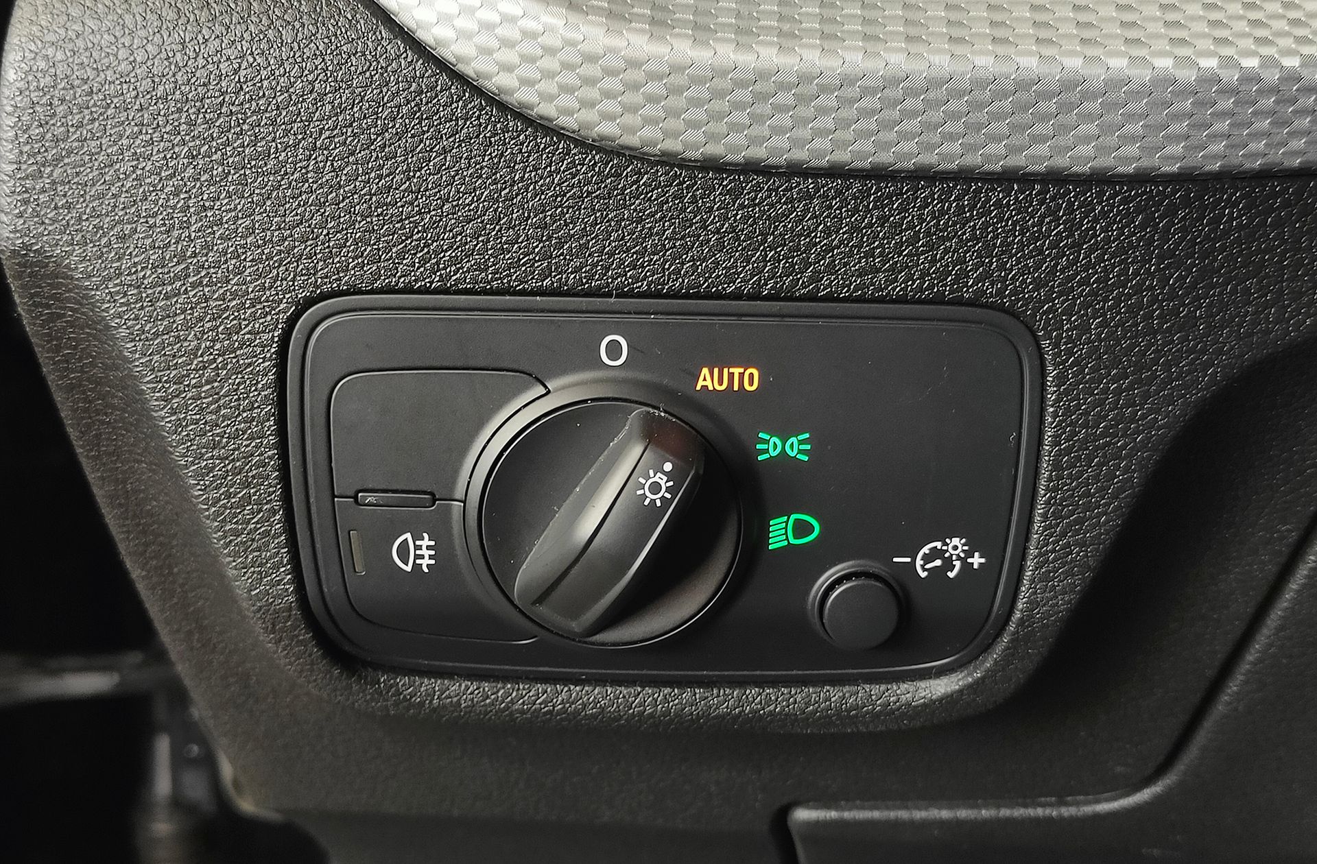 Audi Q2 Advanced 30 TDI - foto 9