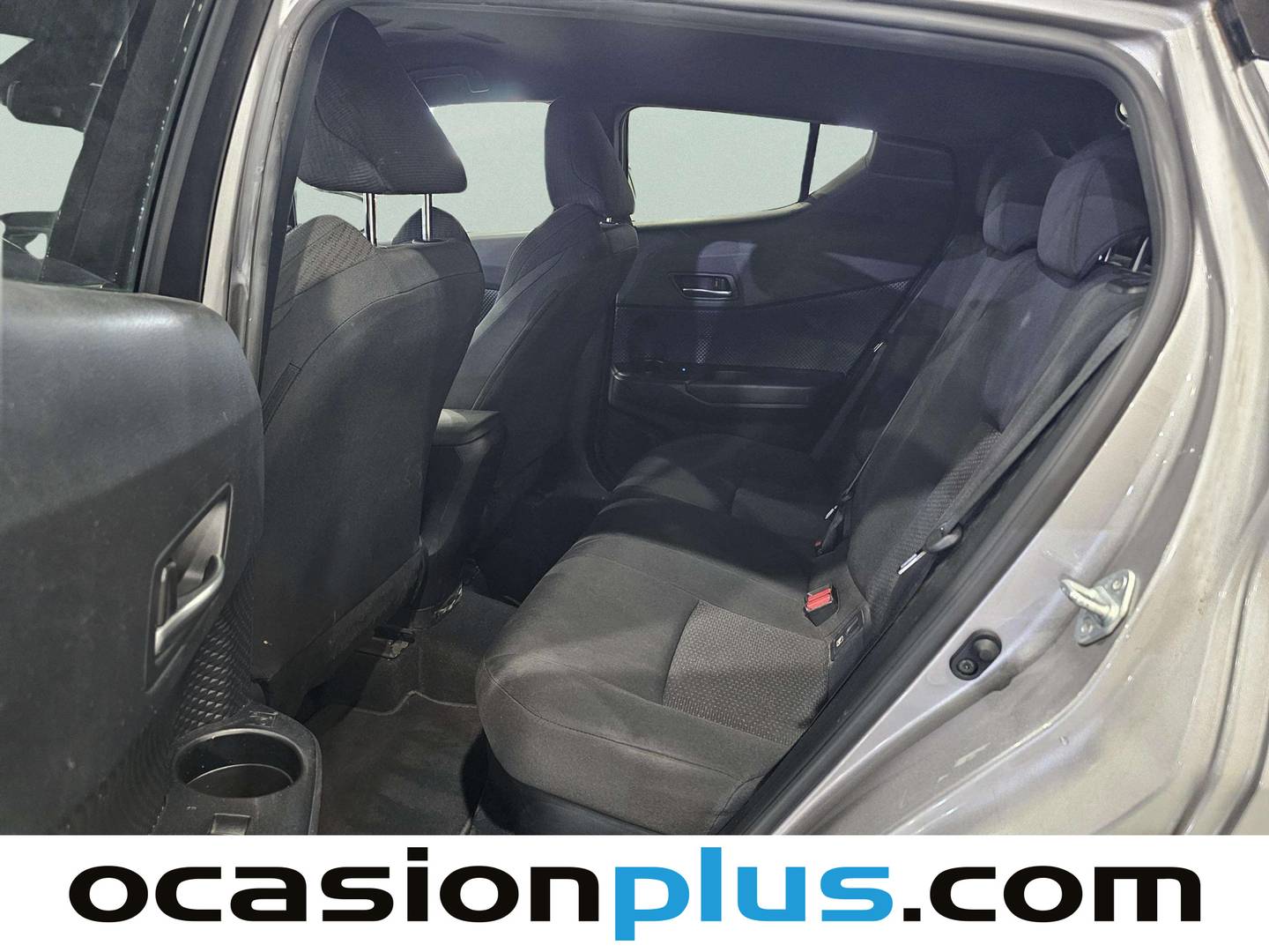 Foto asientos traseros Toyota C-HR Toyota C-HR 1.8 125H Advance (122 CV)