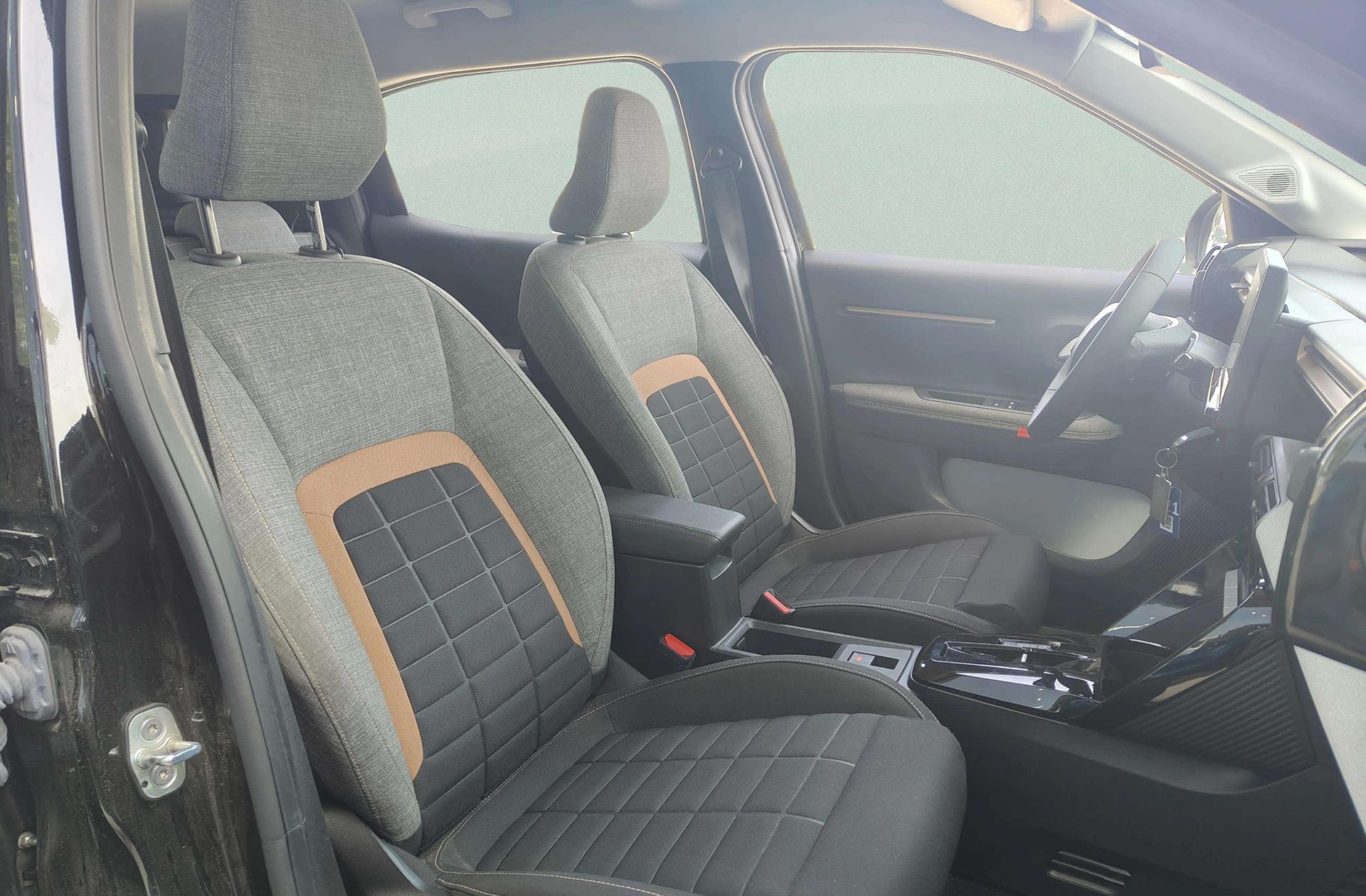 Citroën C3 Aircross Hybrid 145 Plus e-DCS6 - foto 15