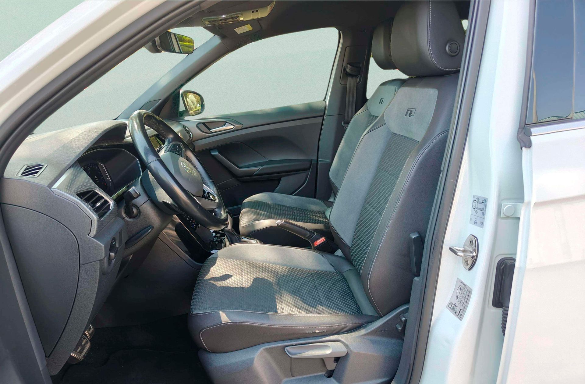 Volkswagen T-Cross Sport 1.5 TSI DSG Pack R-Line - foto 11