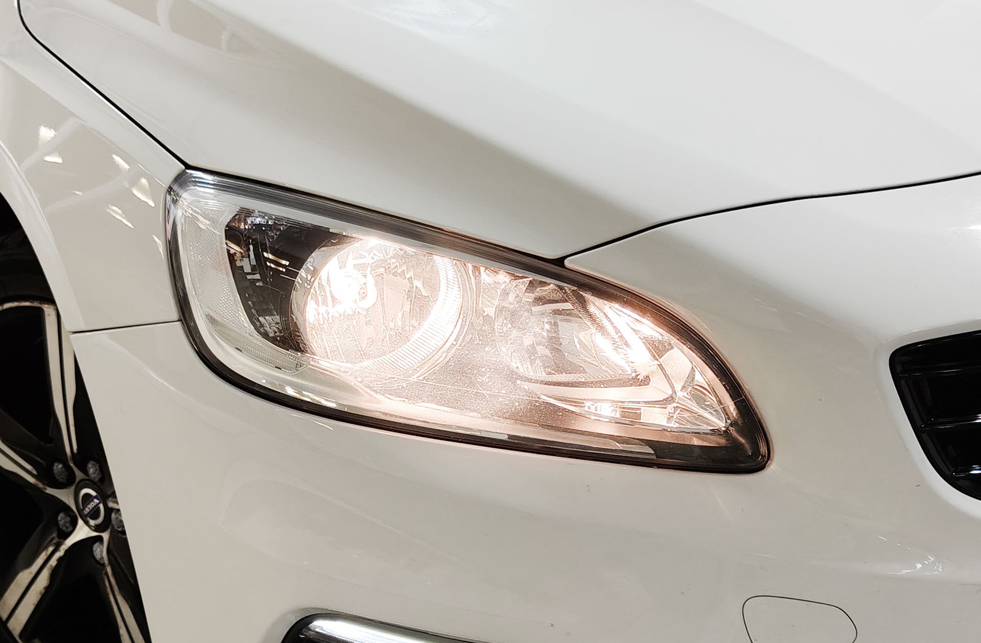Volvo V60 D3 R-Design Momentum - foto 16