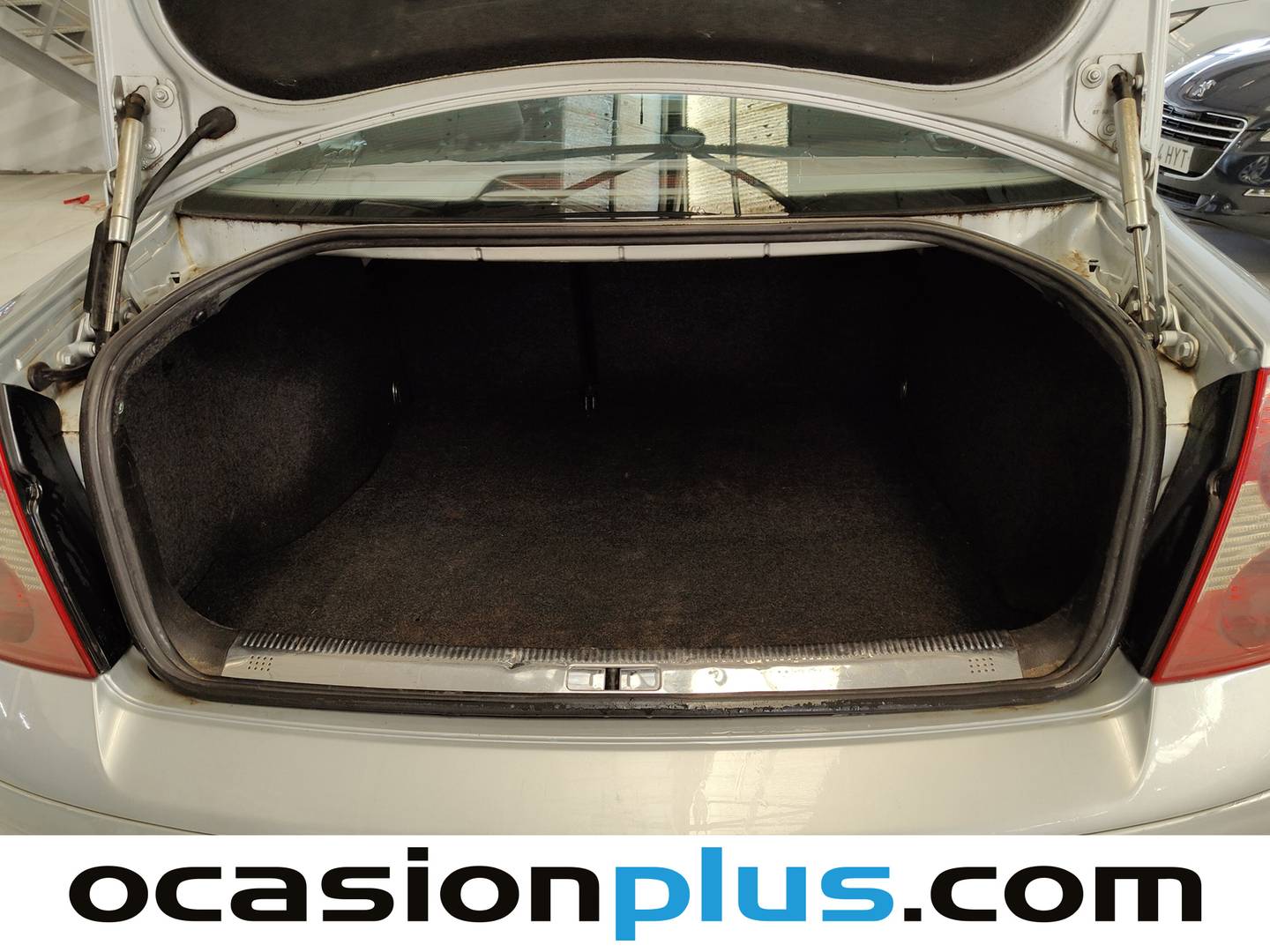 Fotos maletero Volkswagen Passat Volkswagen Passat Trendline 1.9 TDI (130 CV) tiptronic