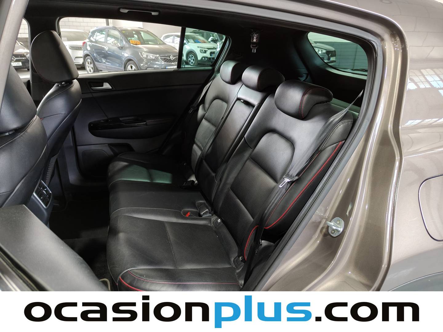 Foto asientos traseros KIA Sportage KIA Sportage 1.6 T-GDi GT Line Xtreme 4x2 (177 CV)