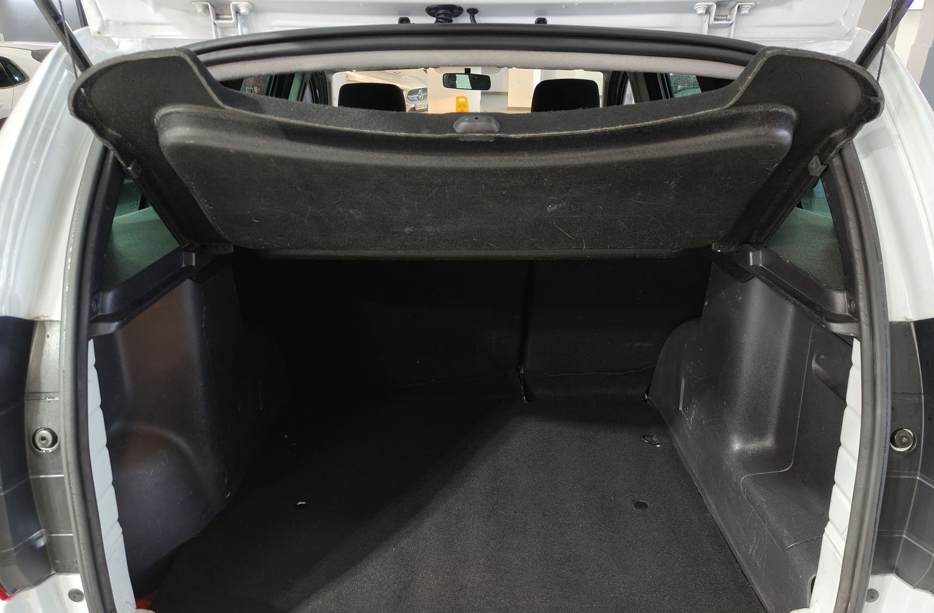 Dacia Duster Laureate TCe - foto 12