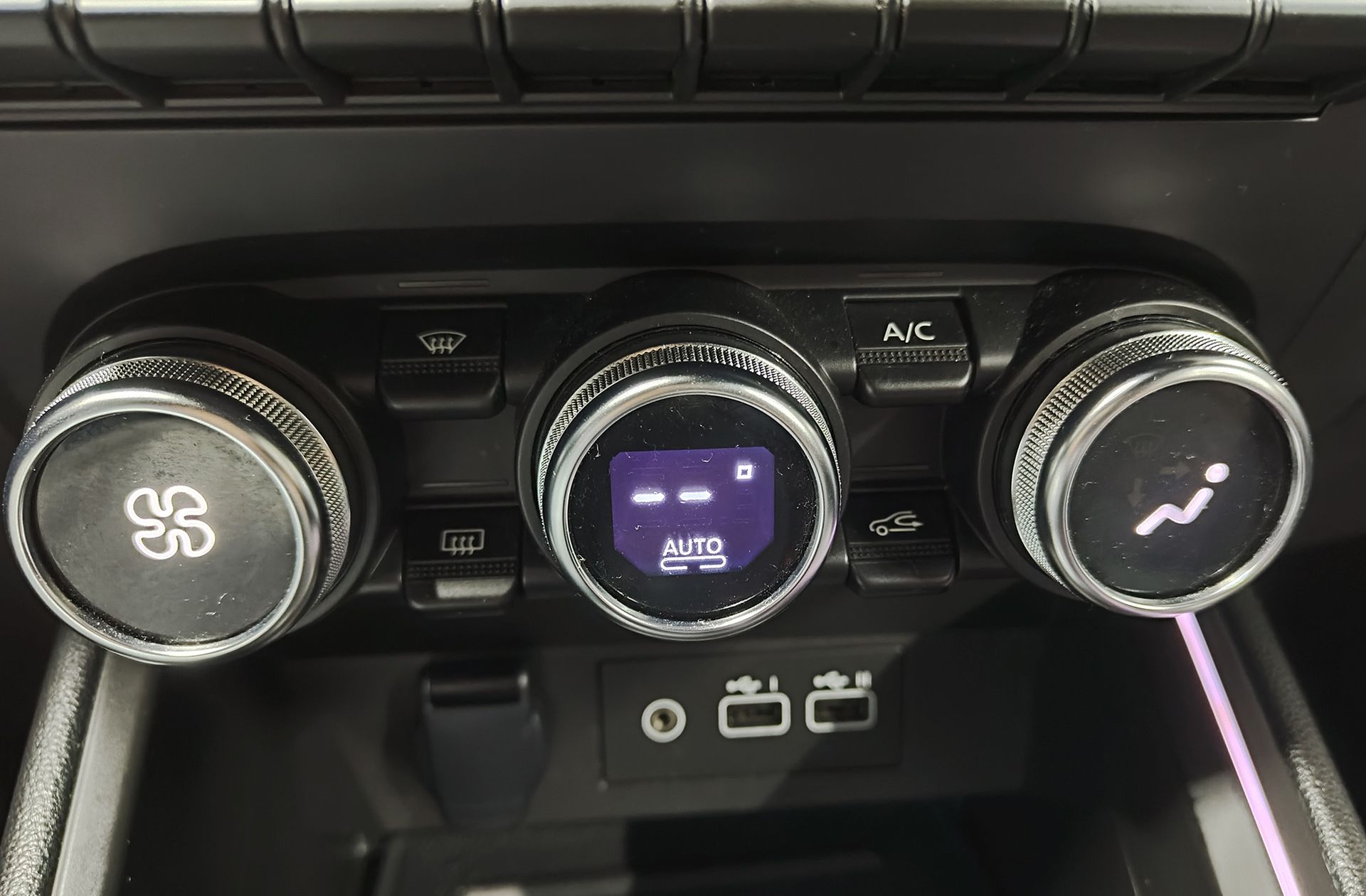 Renault Clio Techno TCe - foto 31