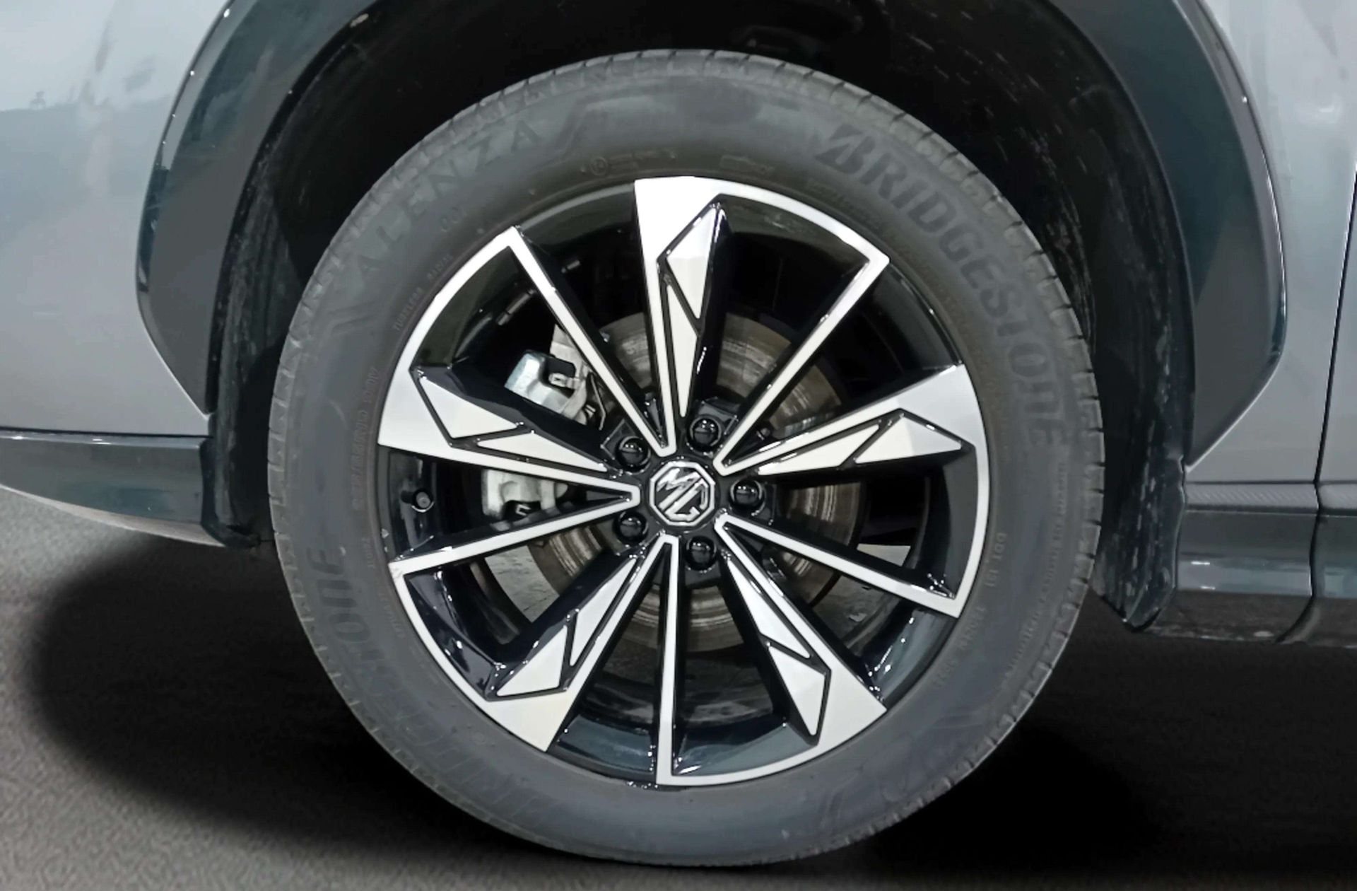 MG HS 1.5T Luxury DCT - foto 34