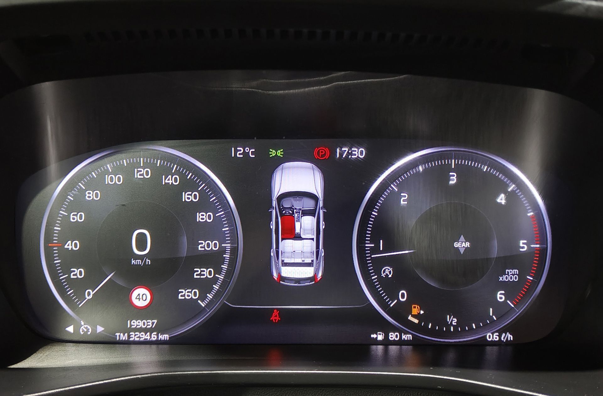 Volvo XC40 D3 - foto 22