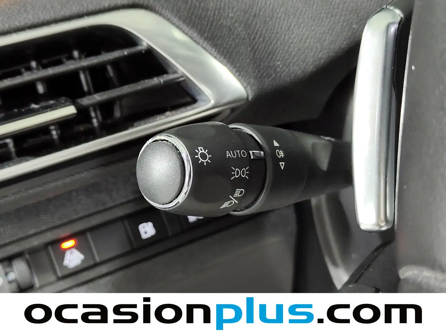 Foto Peugeot 3008 Hybrid Peugeot 3008 Hybrid 225 Allure e-EAT8 (225 CV)