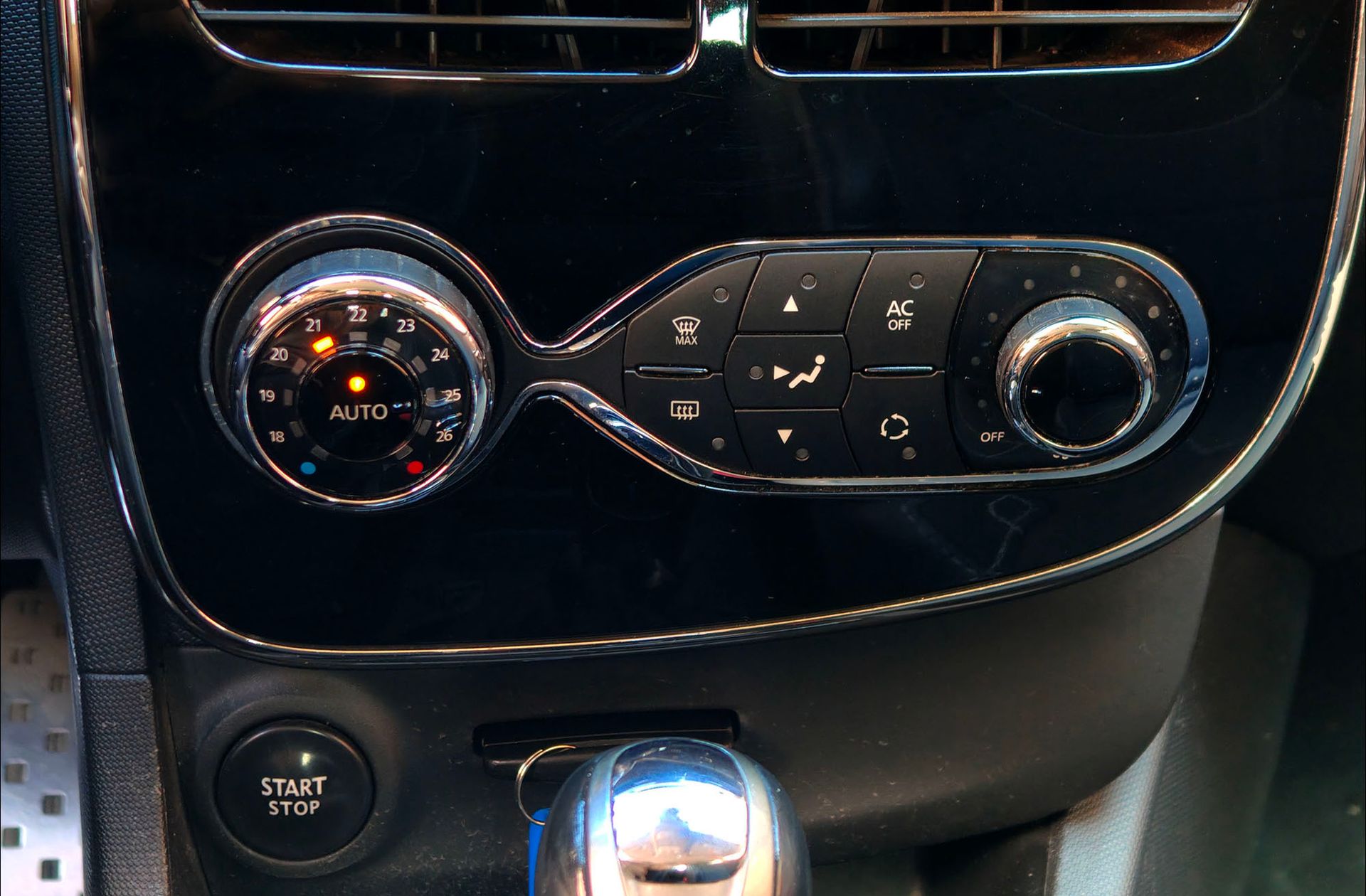 Renault Clio GT TCe EDC - foto 29