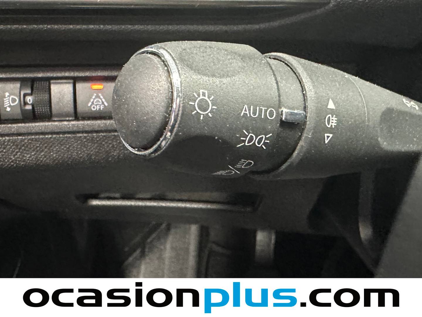 Peugeot 5008 Peugeot 5008 PureTech 130 S&S Allure Pack EAT8 (130 CV) 7 Plazas 2023