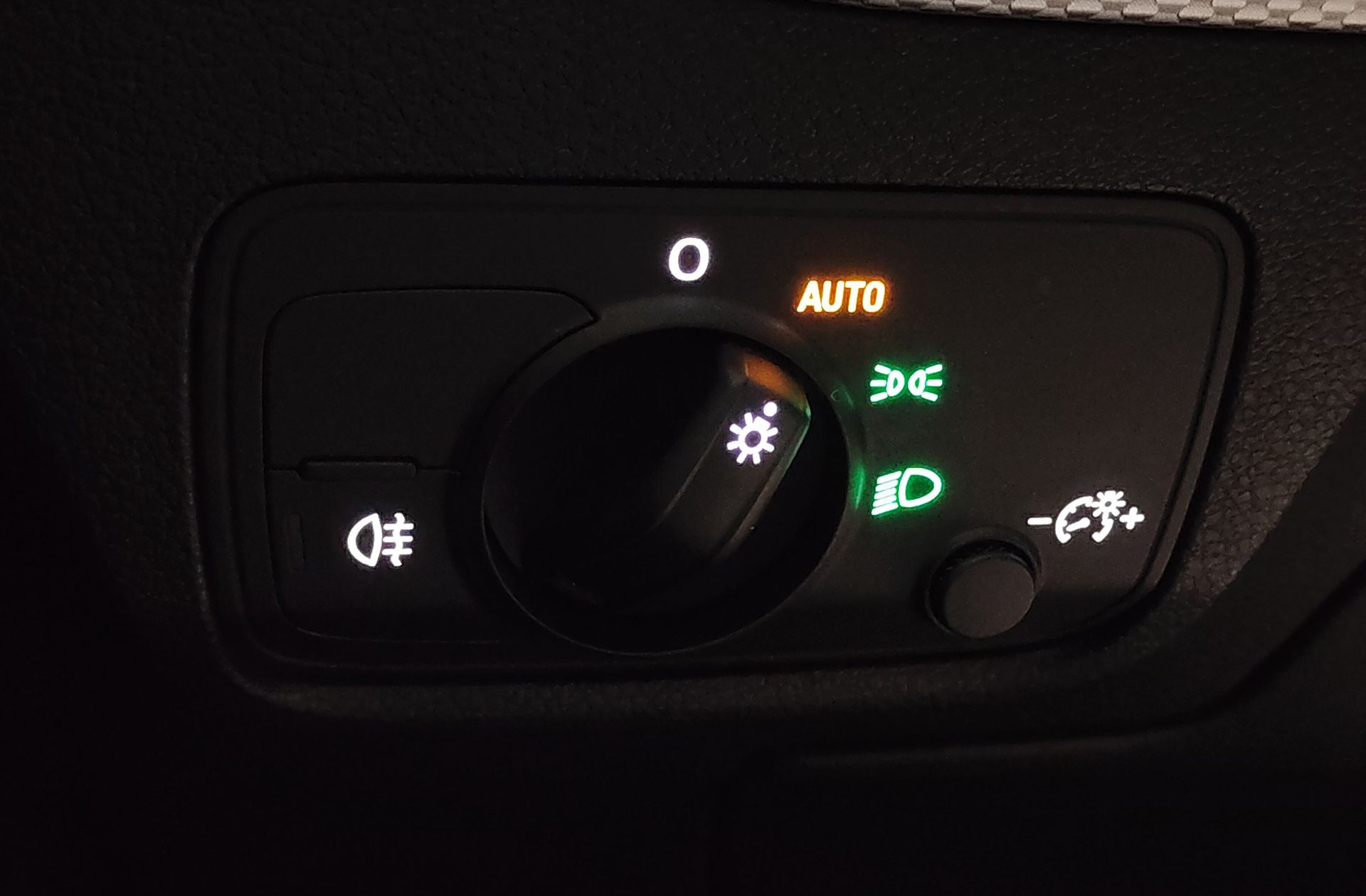 Audi Q2 Advanced 30 TFSI - foto 26