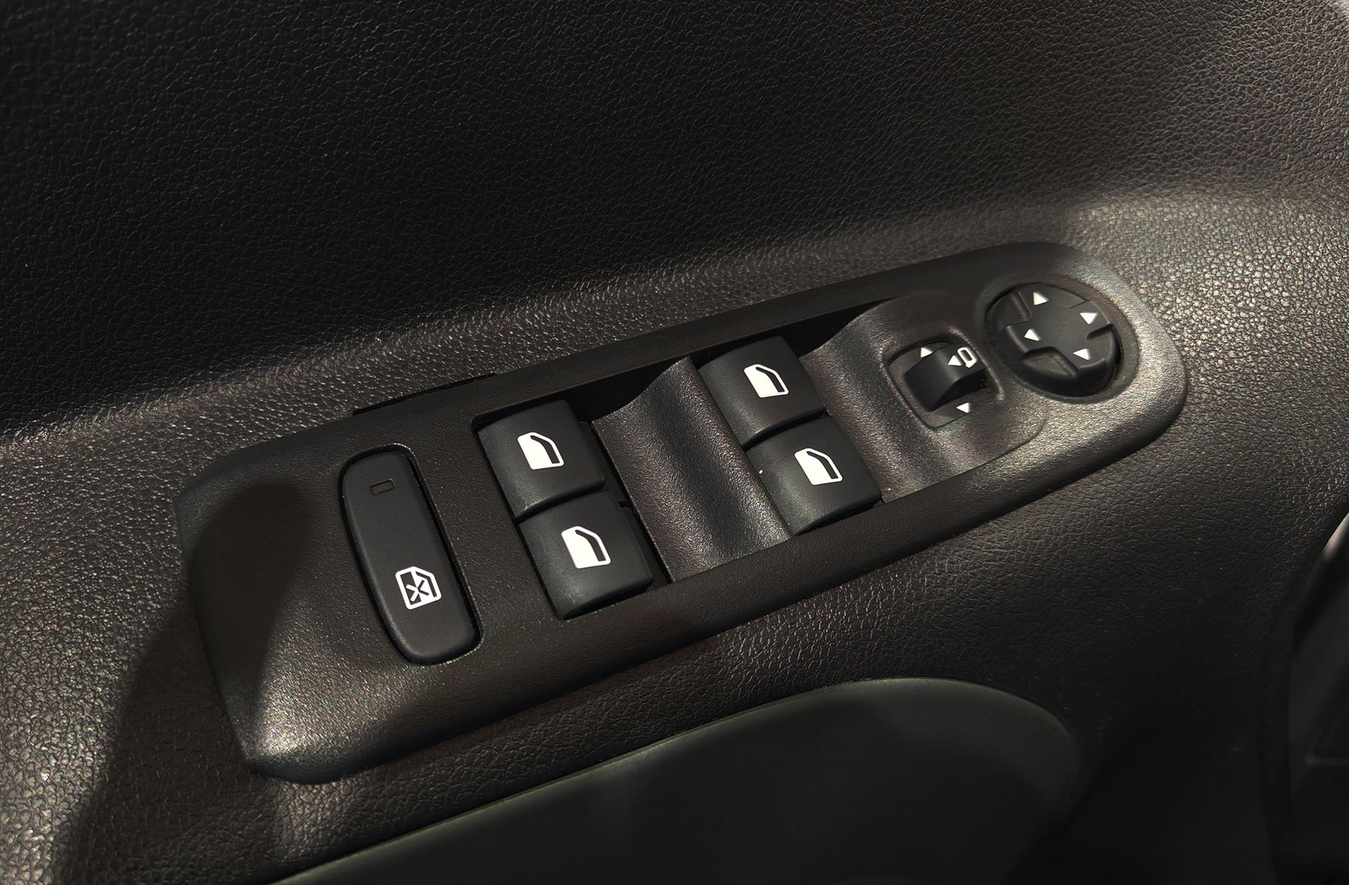 Citroën Berlingo PureTech 110 Talla M Shine - foto 33