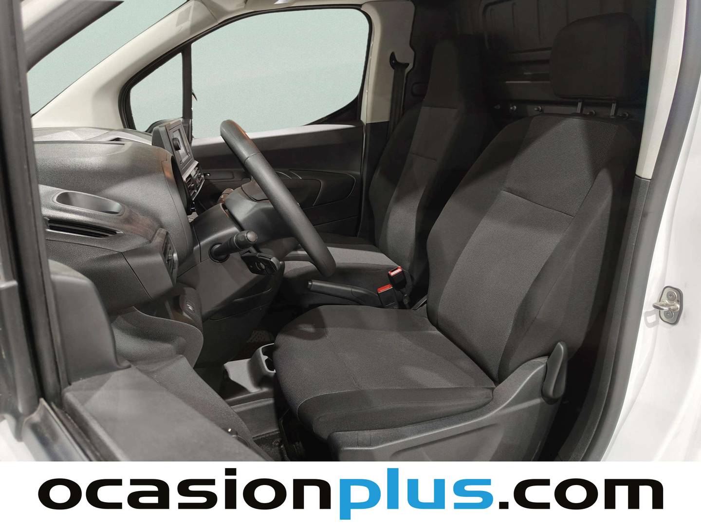 Foto asientos delanteros Citroën Berlingo Citroën Berlingo Furgon BlueHDi 100 Talla M Control  (102 CV)