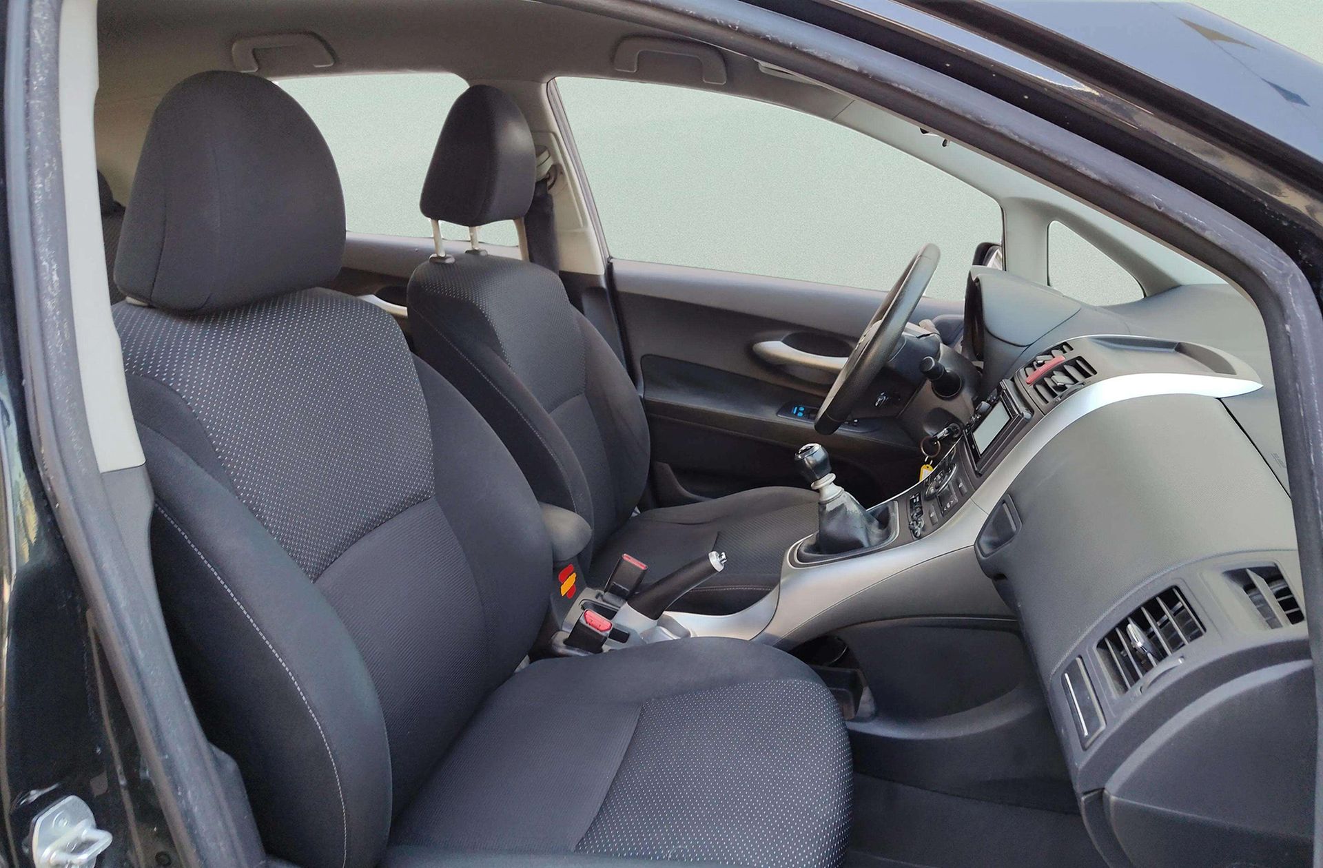 Toyota Auris 1.6 VVT-i Active - foto 17