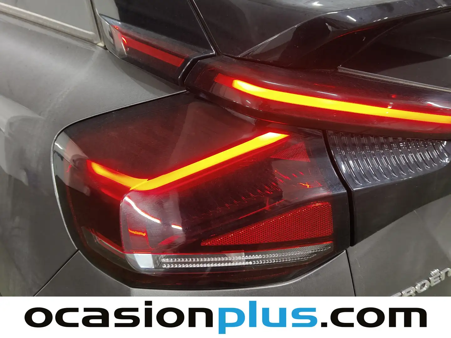 Foto Citroën C4 Citroen C4 Hybrid 136 e-DCS6 Plus