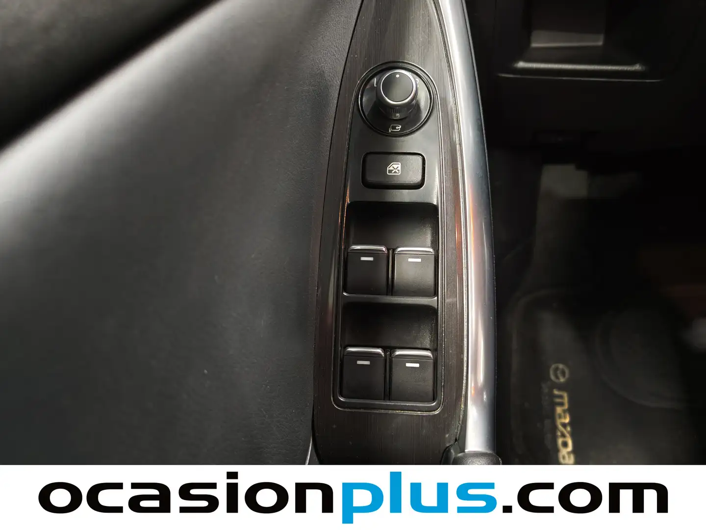 Foto Mazda CX-5 Mazda CX-5 2.2 DE Luxury + Premium + Travel + SunRoof 4WD Auto  (175 CV)