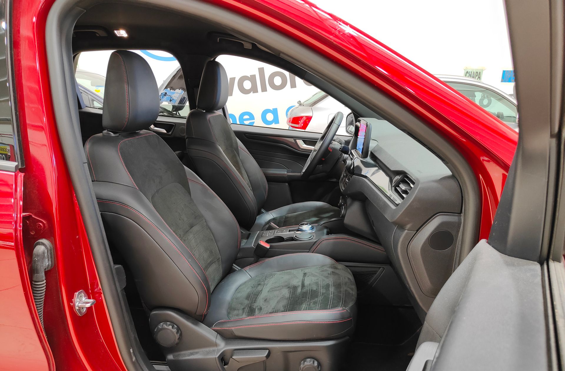 Ford Kuga 2.5 Duratec PHEV ST-Line X - foto 21