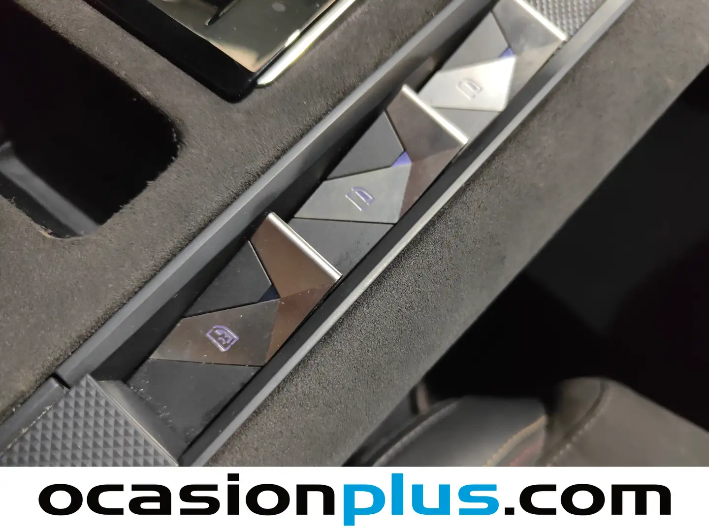 Foto DS DS 7 Crossback DS DS7 Crossback BlueHDi 130 DE Performance Line AT (130 CV)