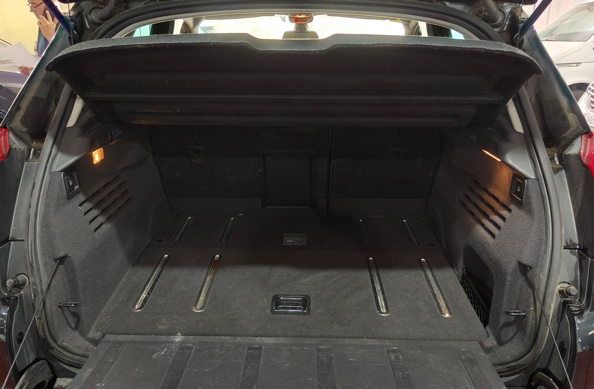 Peugeot 3008 Hybrid4 - foto 16