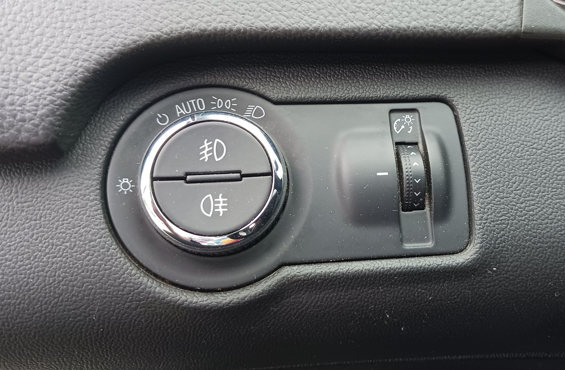 Opel Insignia 1.6 CDTI ecoFlex Excellence - foto 23