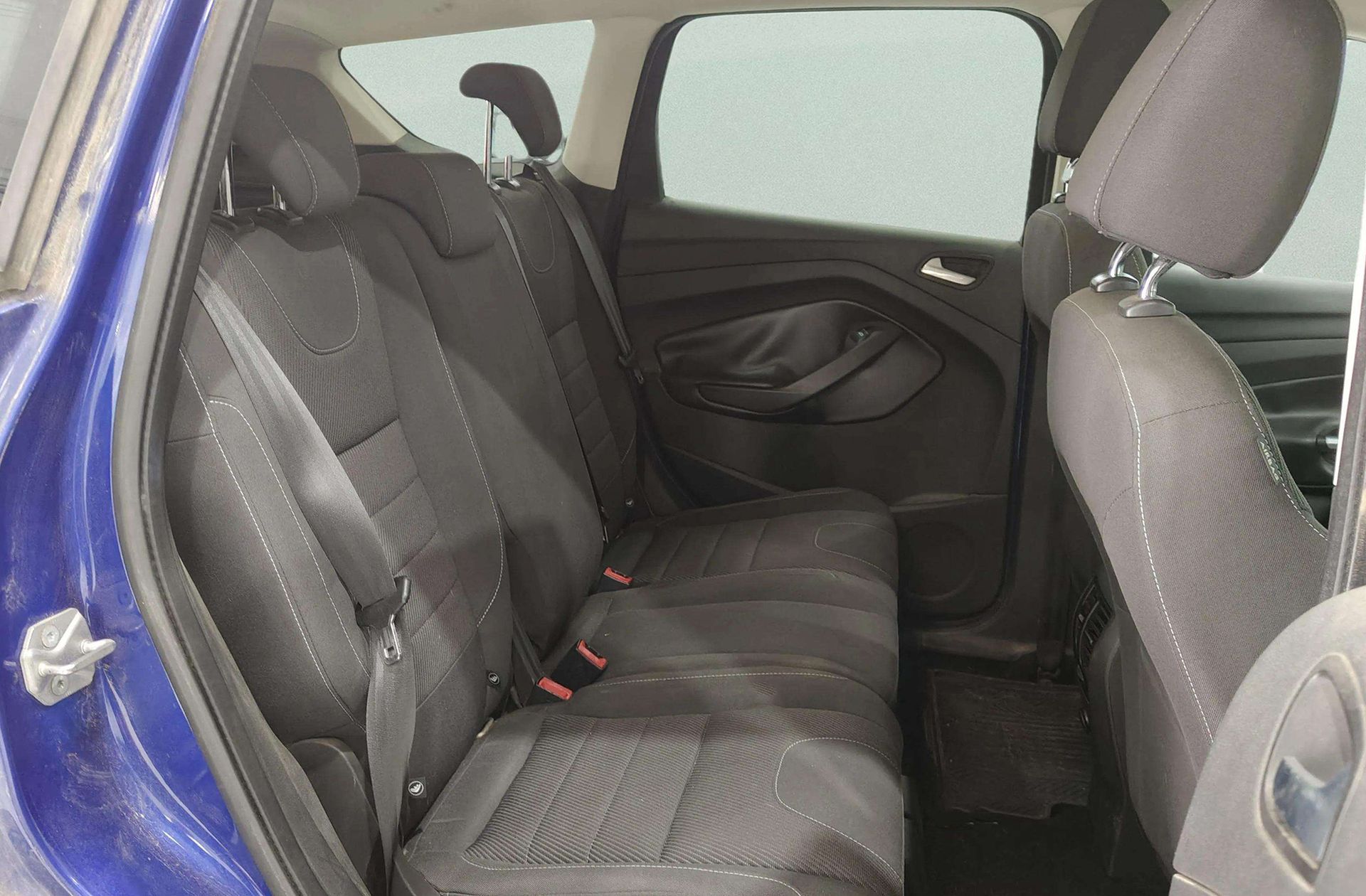 Ford Kuga 1.6 EcoBoost 4x2 Trend - foto 12