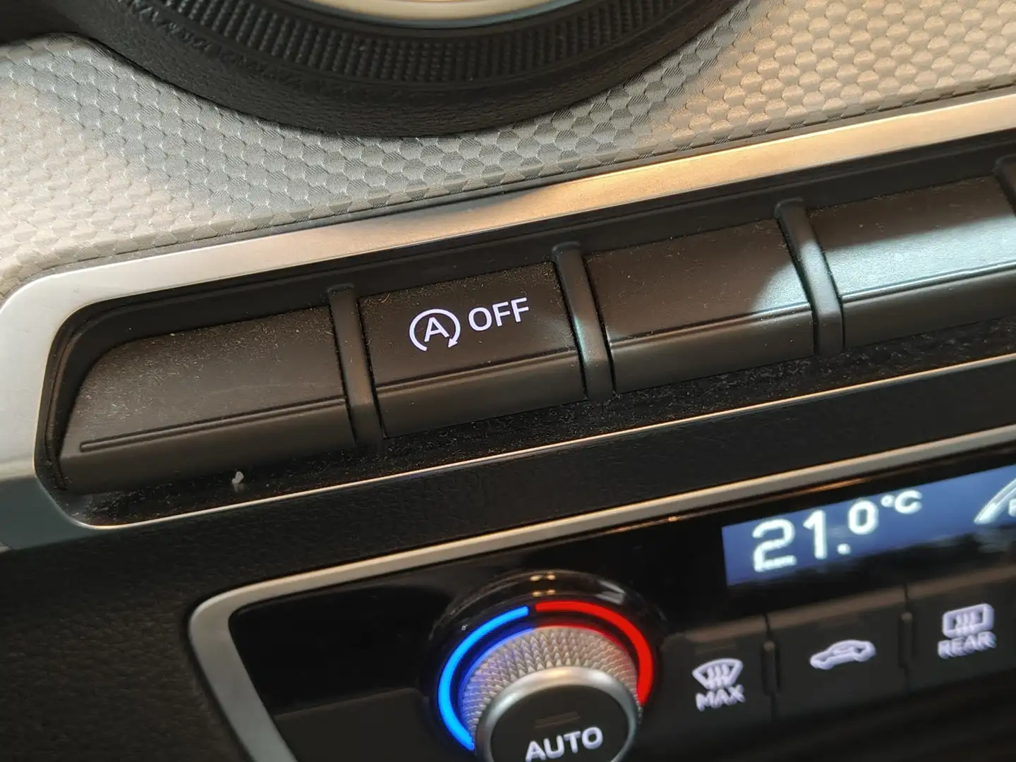 Foto Audi Q2 Audi Q2 Advanced 30 TDI 85 kW (116 CV)