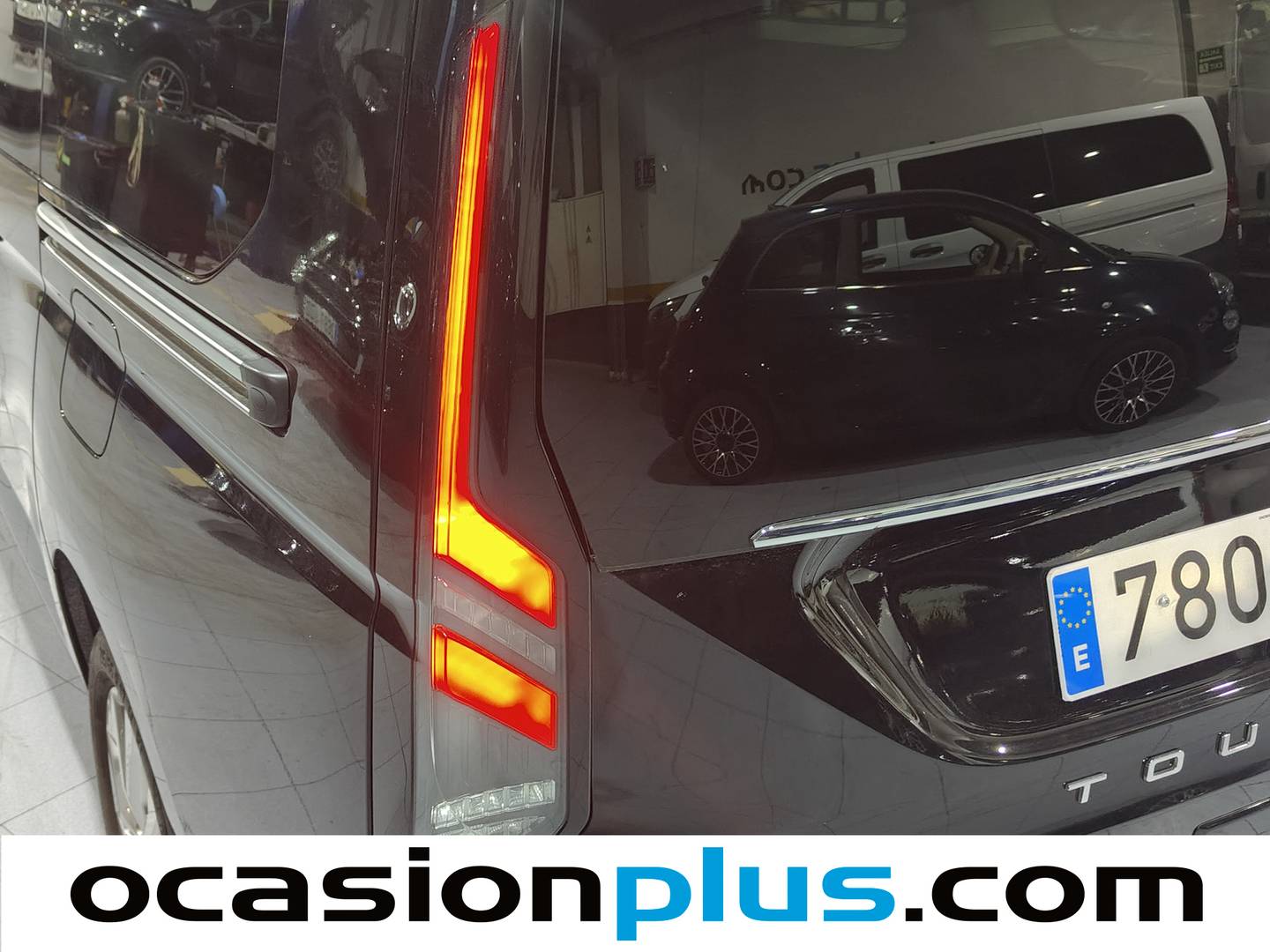 Foto Ford Grand Tourneo Connect Ford Grand Tourneo Connect 2.0 Ecoblue Titanium Auto (122 CV) 7 plazas