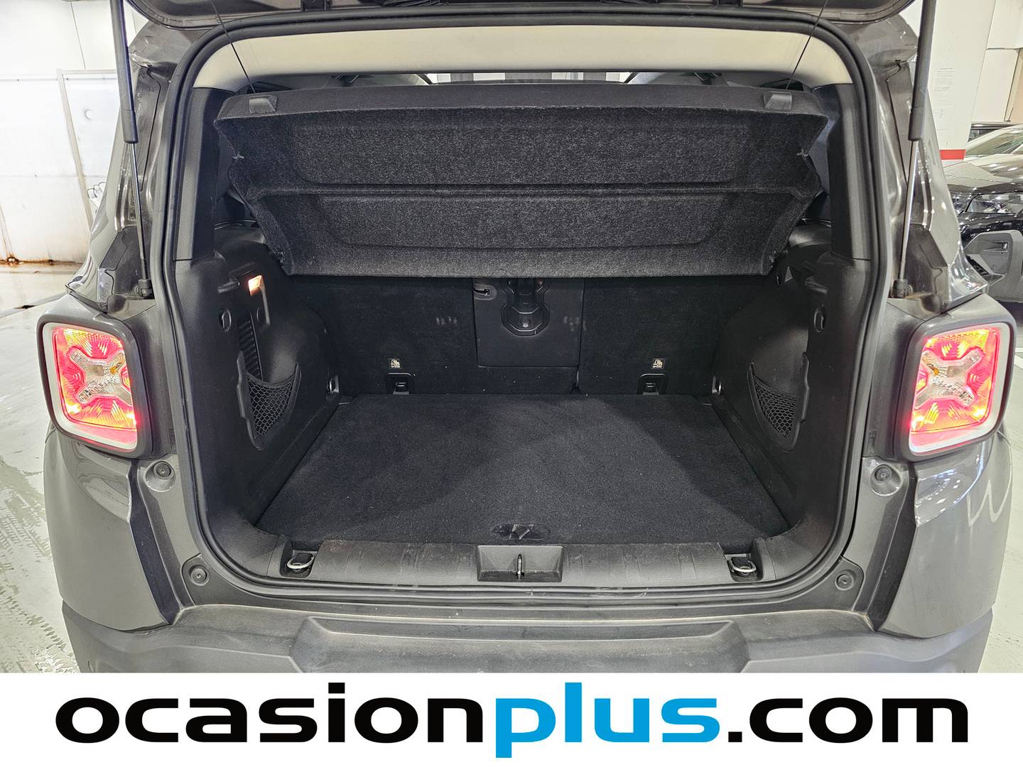 Fotos maletero Jeep Renegade Jeep Renegade 1.4 Multiair Limited 4x2 DDCT (140 CV)