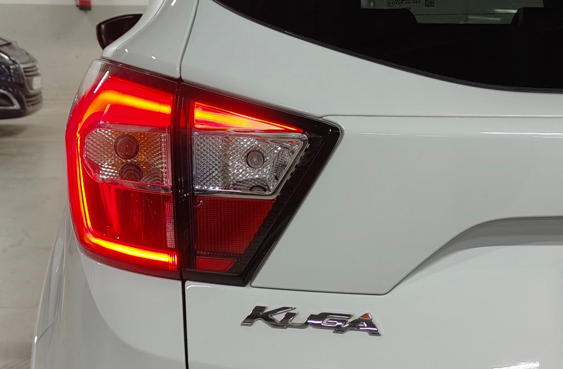 Ford Kuga 1.5 EcoBoost ST-Line 4x2 - foto 15