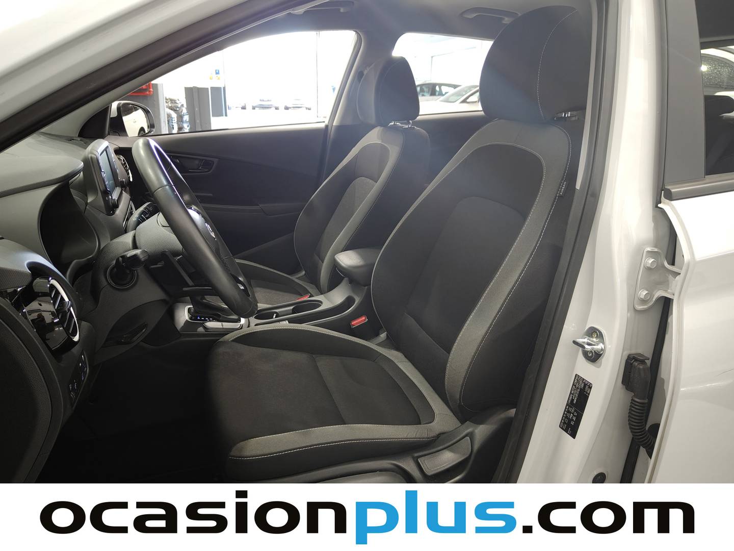 Foto Hyundai Kona Hyundai Kona 1.6 GDI HEV Klass DT (141 CV)