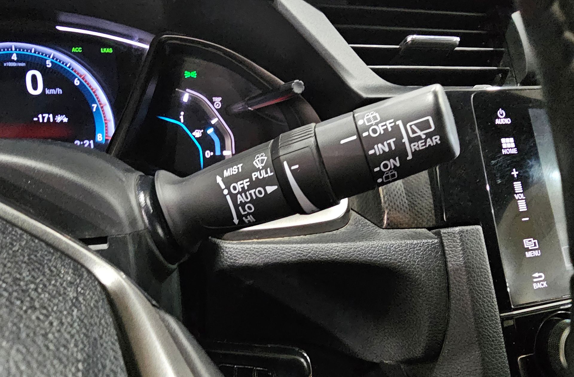 Honda Civic 1.0 I-VTEC Turbo Elegance Navi - foto 30
