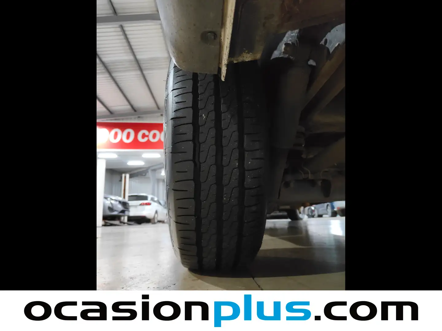 Foto Citroën Jumper Citroen Jumper BlueHDi 130 35 L3H2 (131 CV)