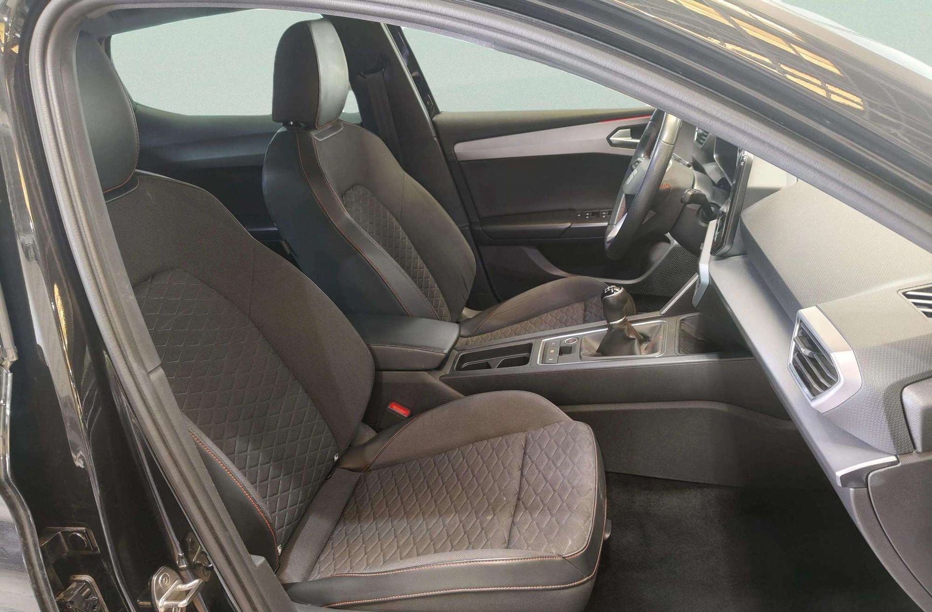 SEAT León 1.0 TSI FR 25 Aniversario - foto 23